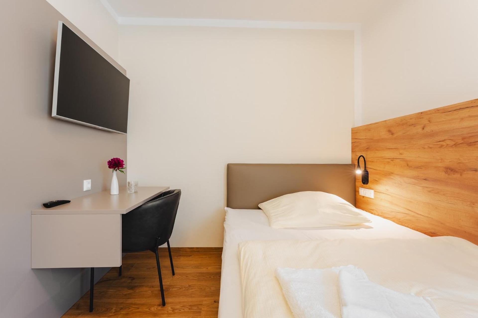 Single Room photo 3