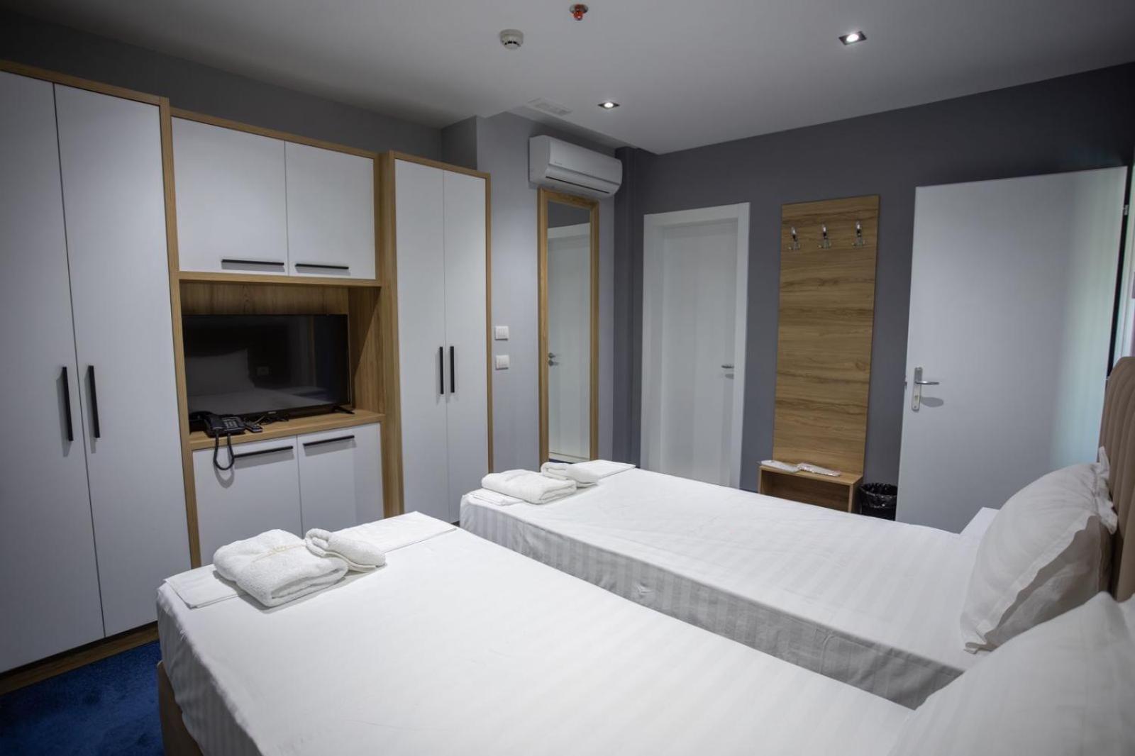 Deluxe Family Suite