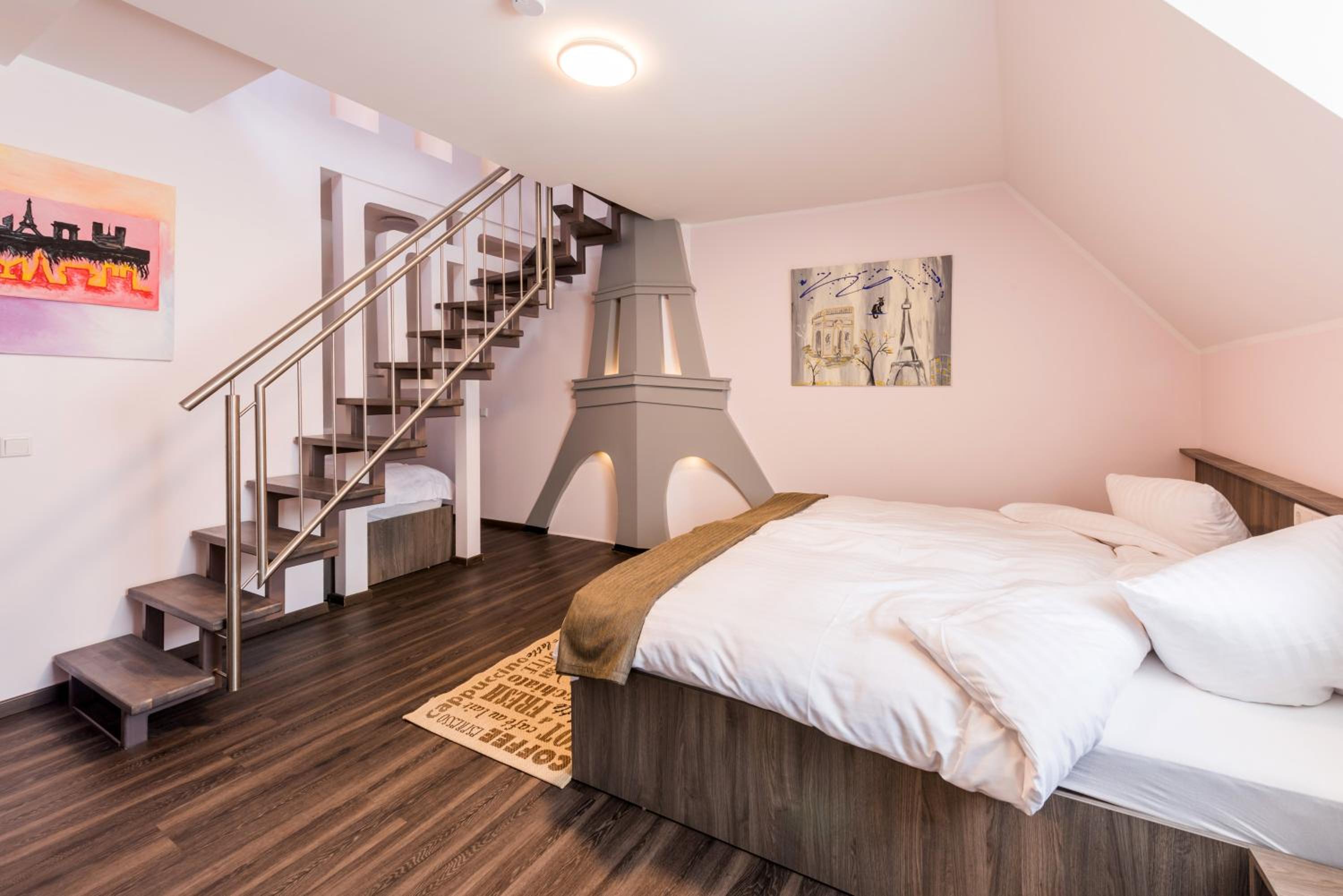 One-Bedroom Suite