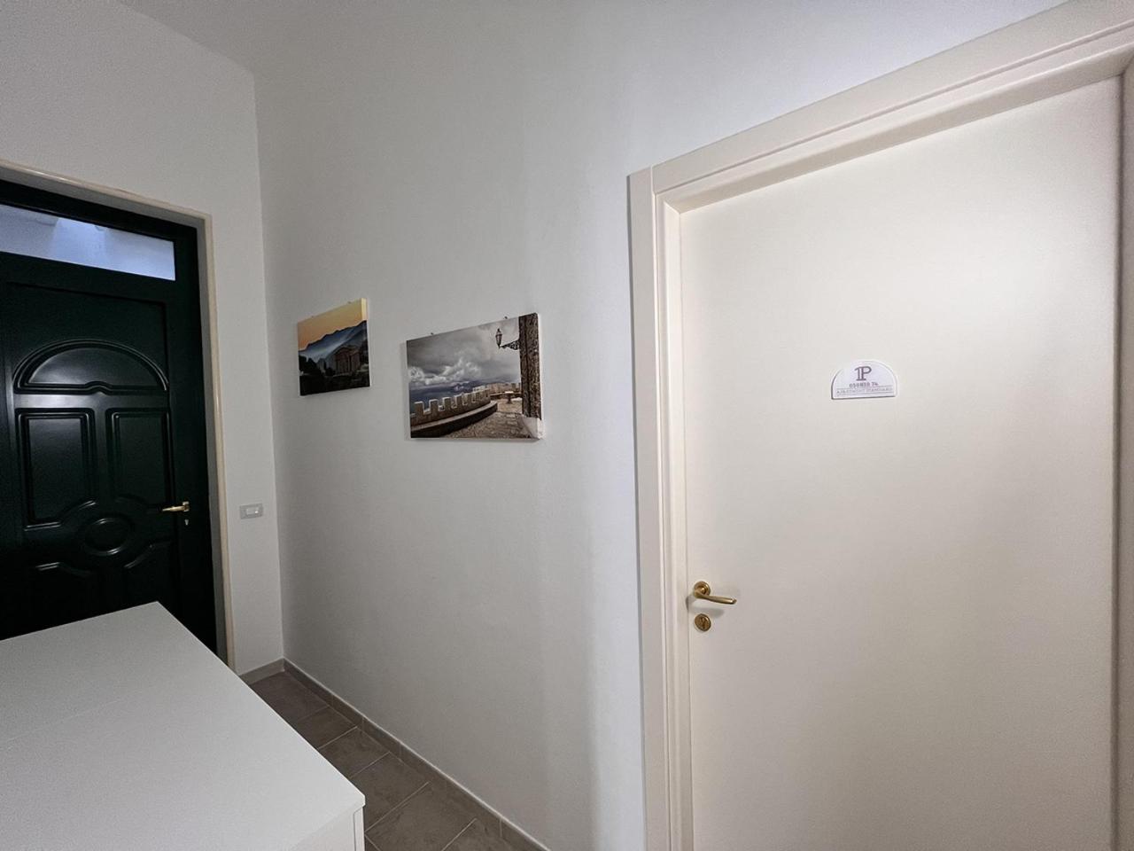 Standard Apartment photo 2