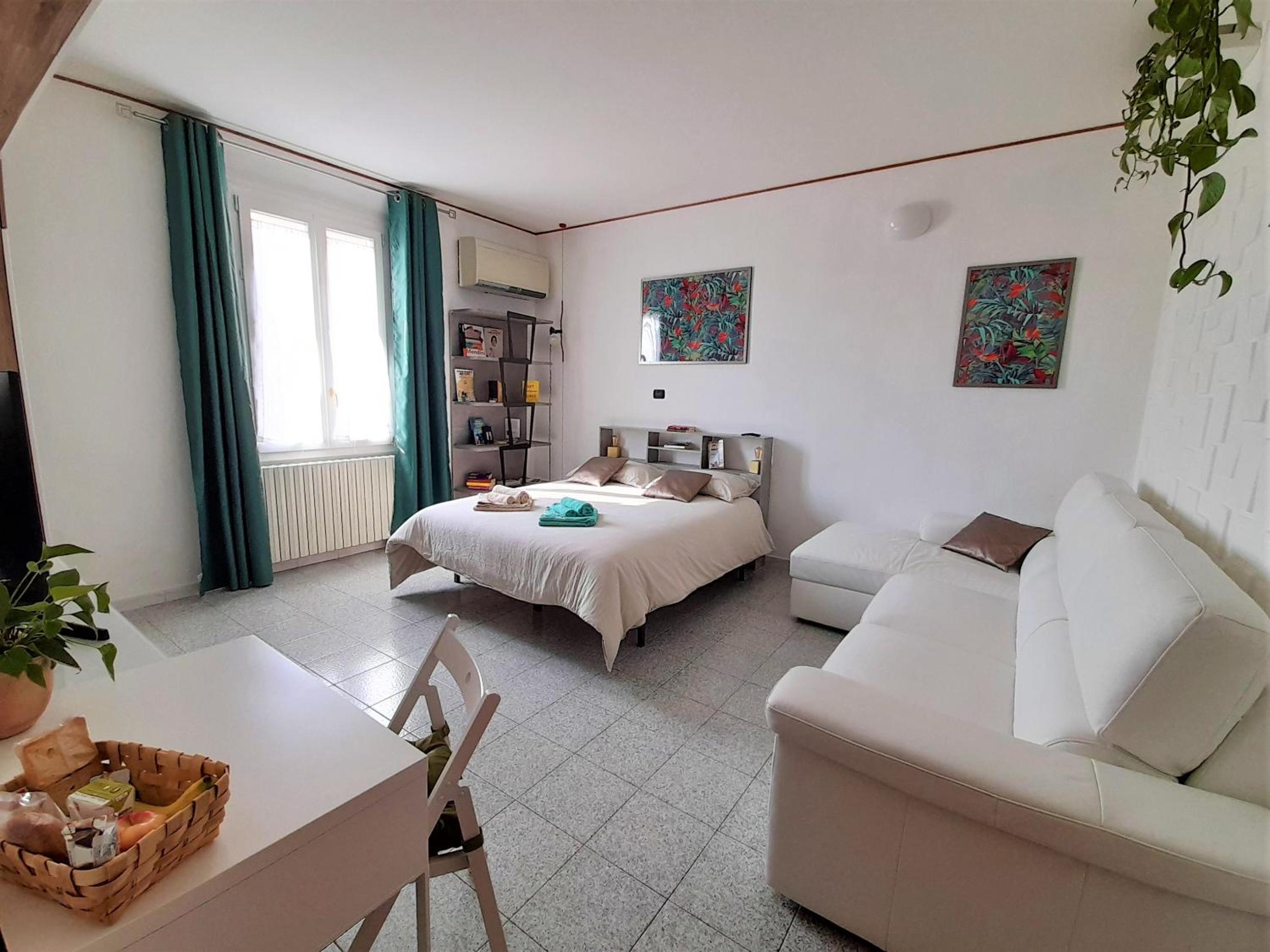 Double Room - Photo 1