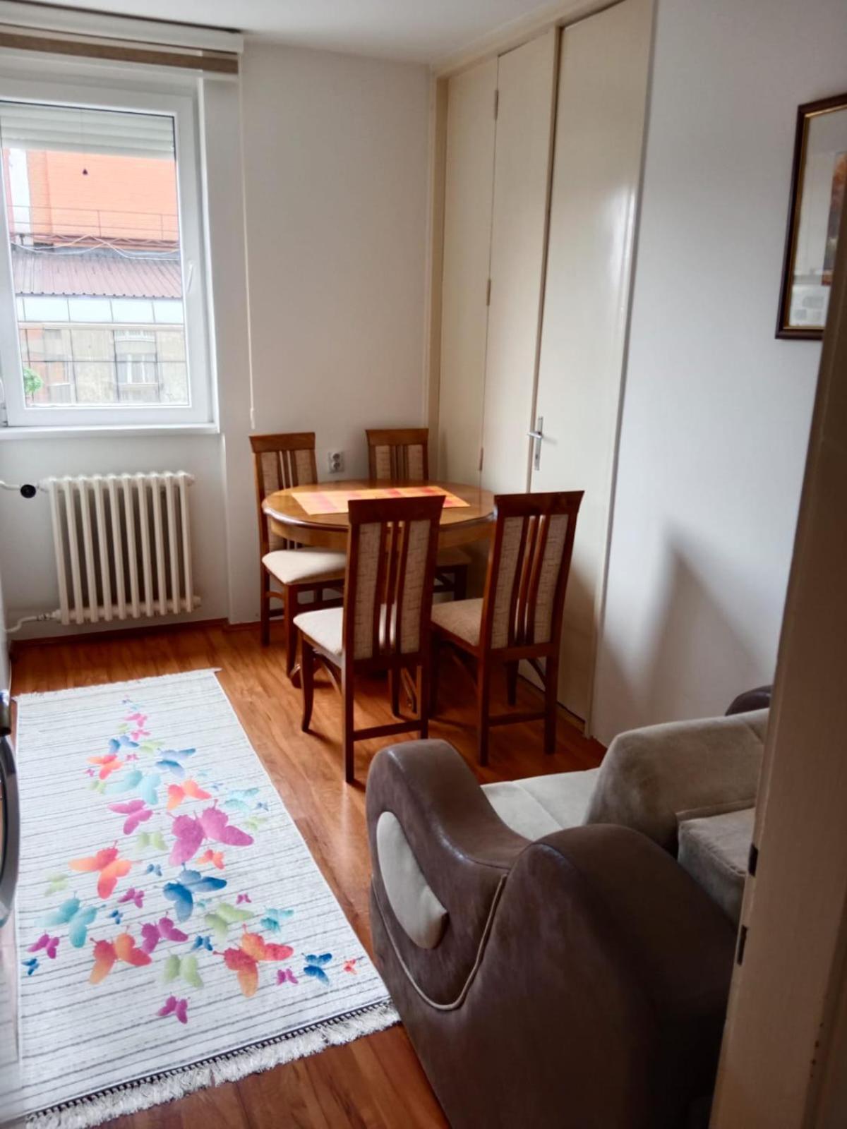 Apartment photo 3
