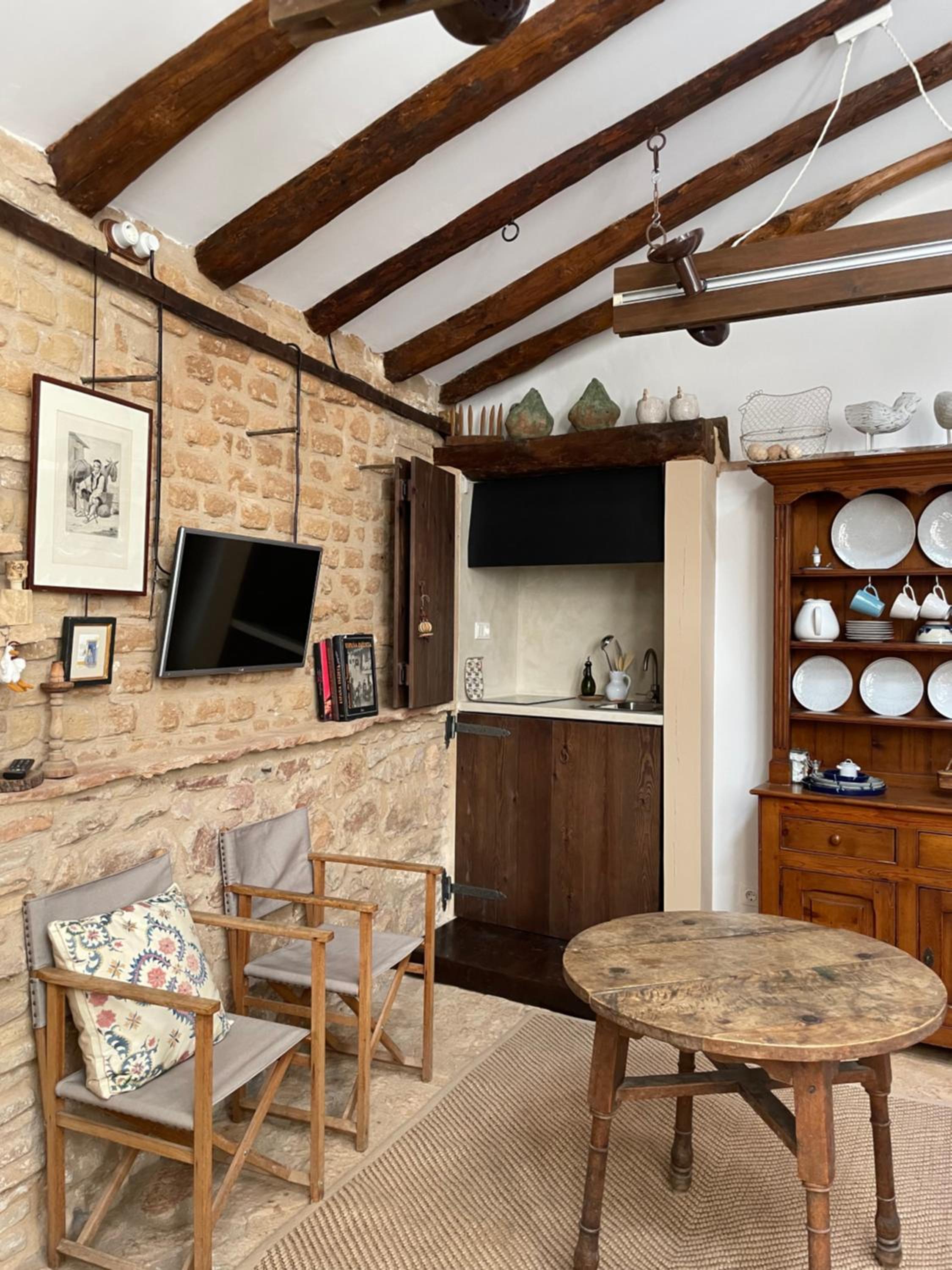Studio - Split Level - Photo 10