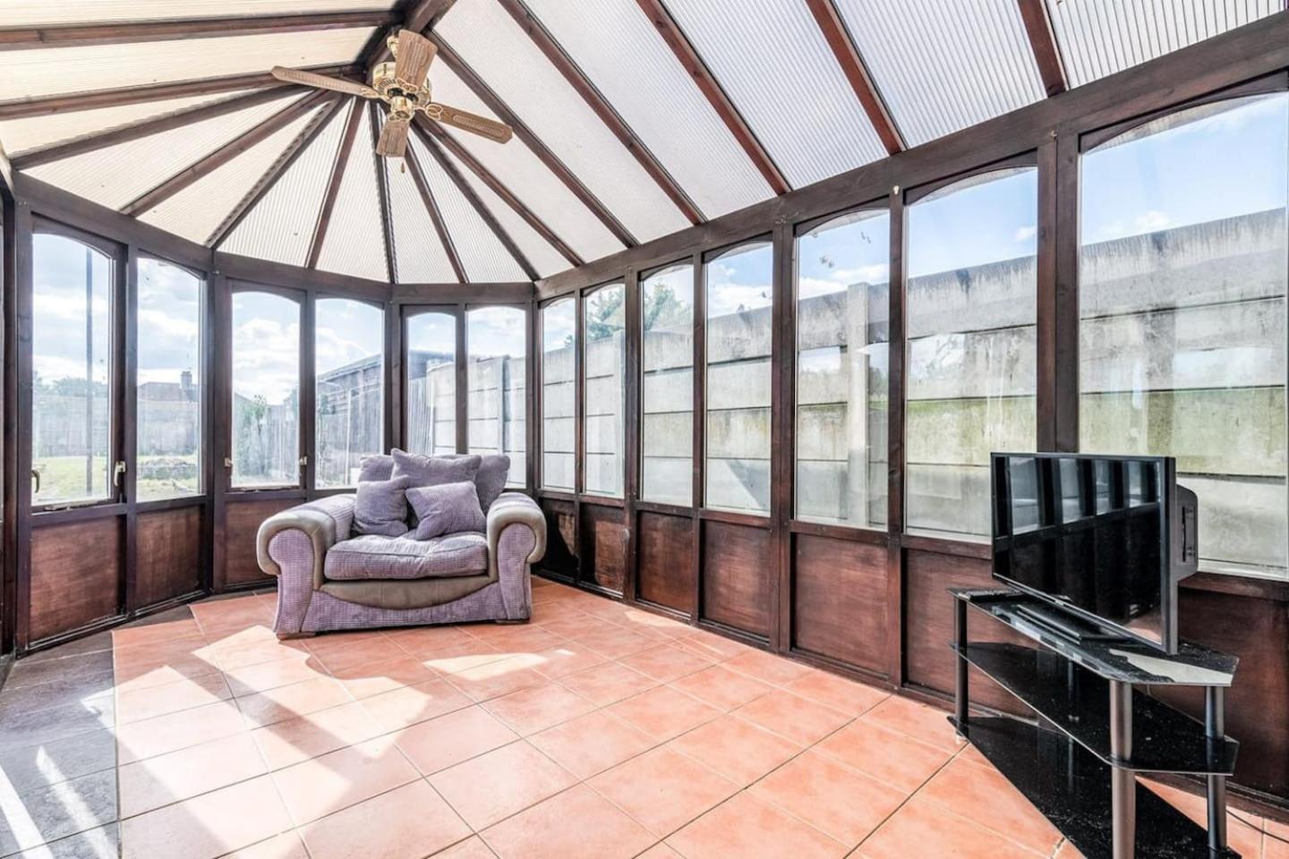 Three-Bedroom House photo 2
