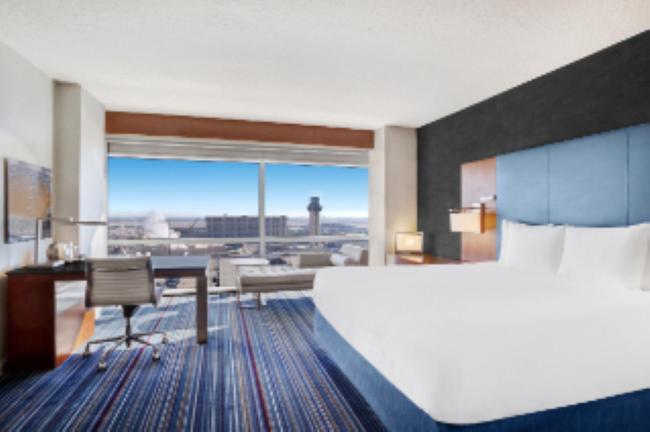 Deluxe King Room - Photo 1