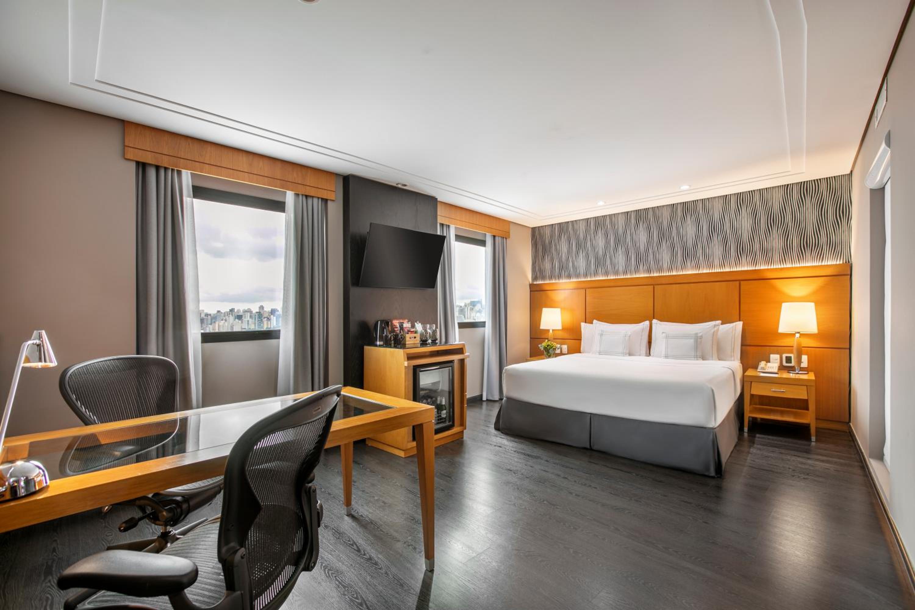 Premium King Room