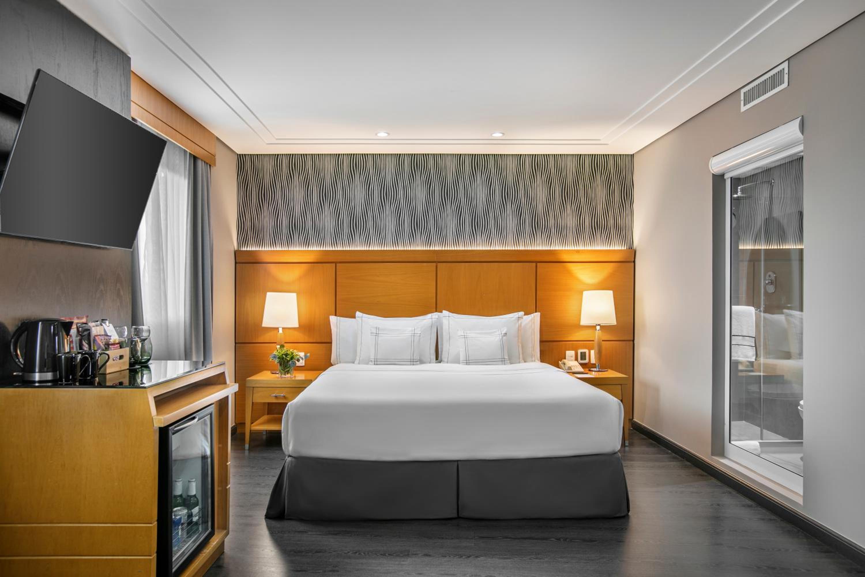Premium King Room