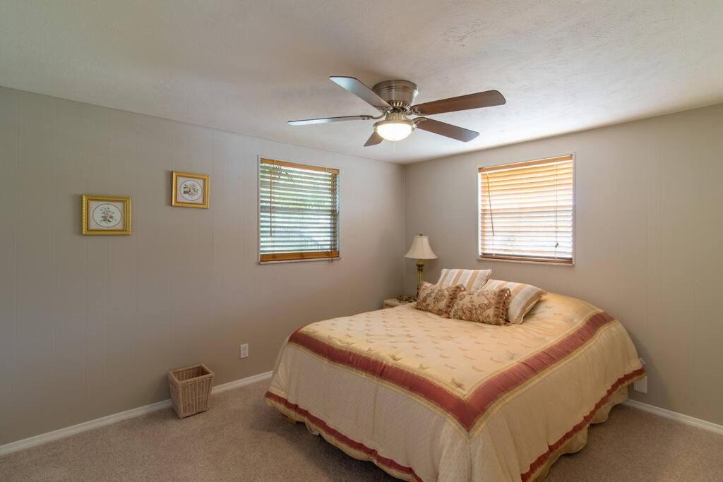 Two-Bedroom House photo 1