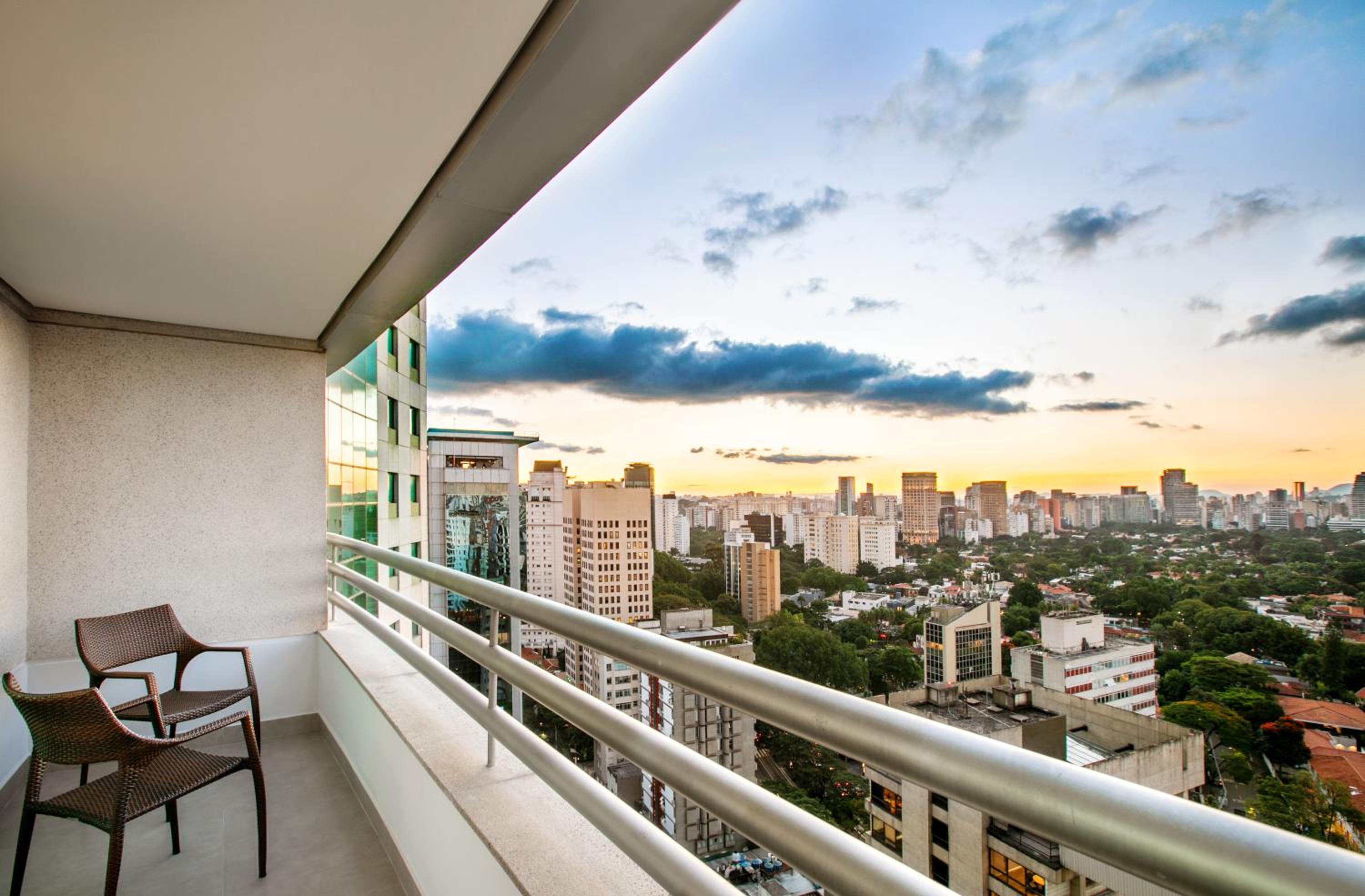 Premium King with Balcony