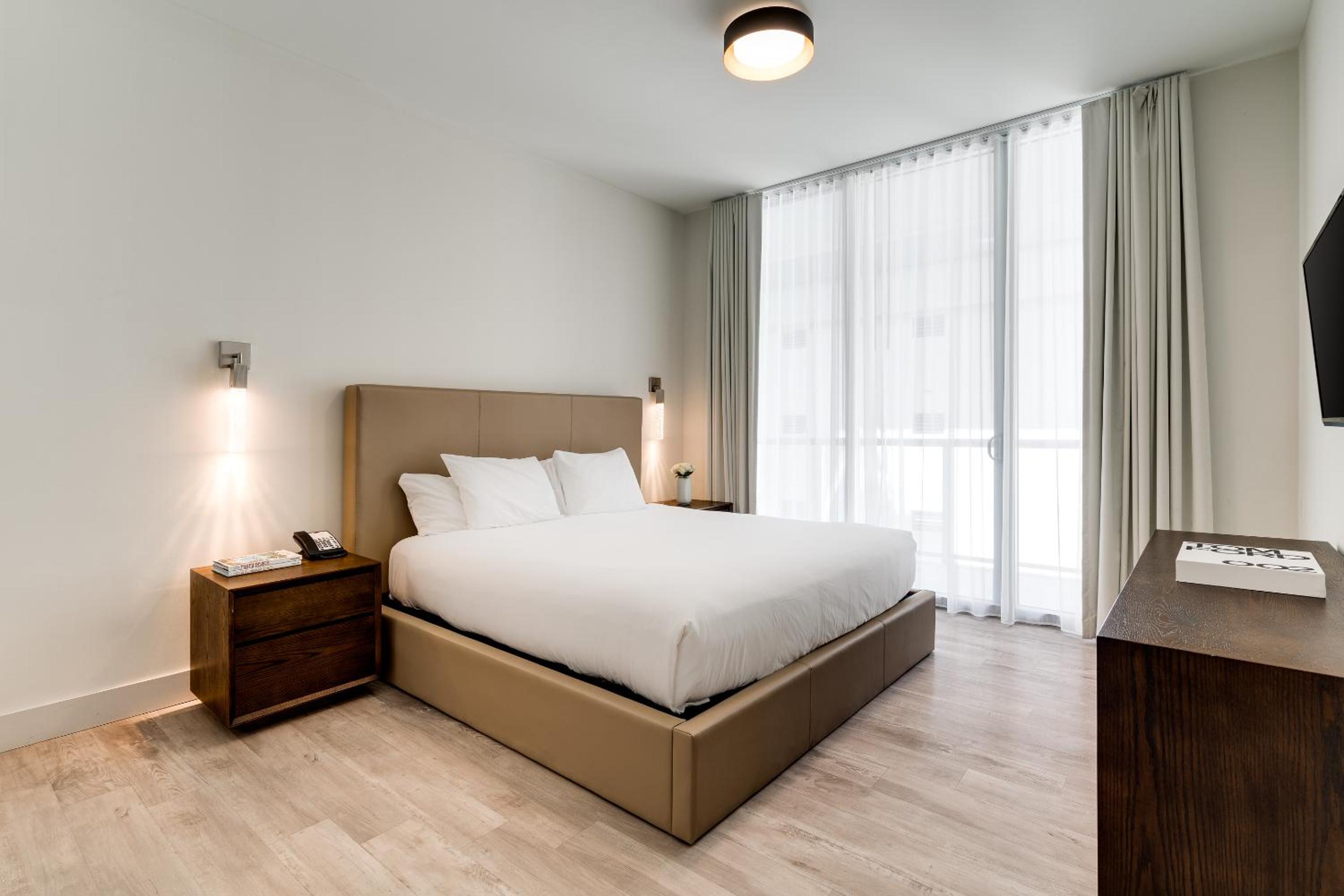 One Bedroom Suite King with Balcony