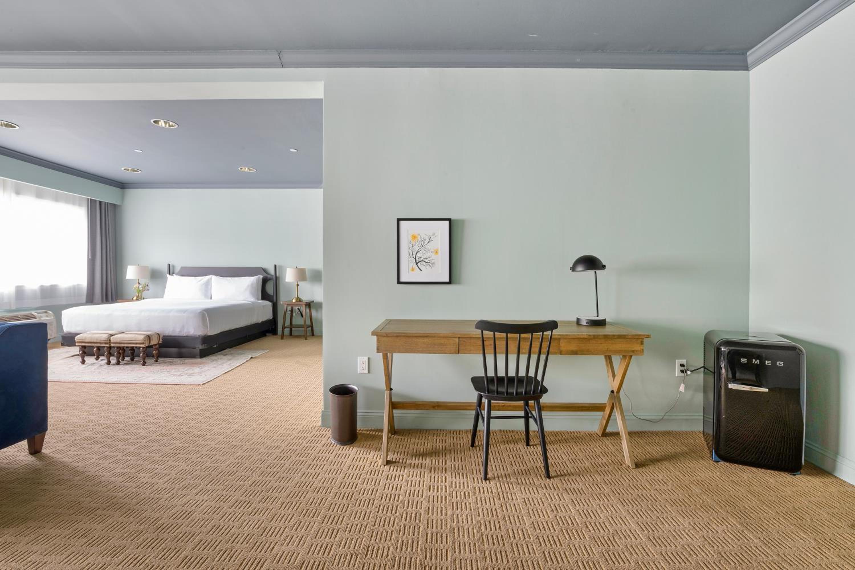 Studio King Suite - Photo 5