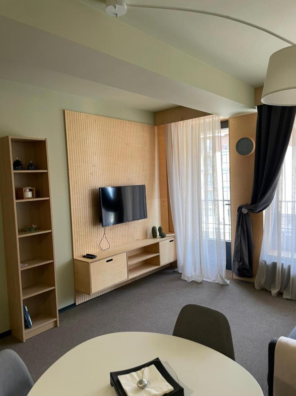 One-Bedroom Apartment photo 3