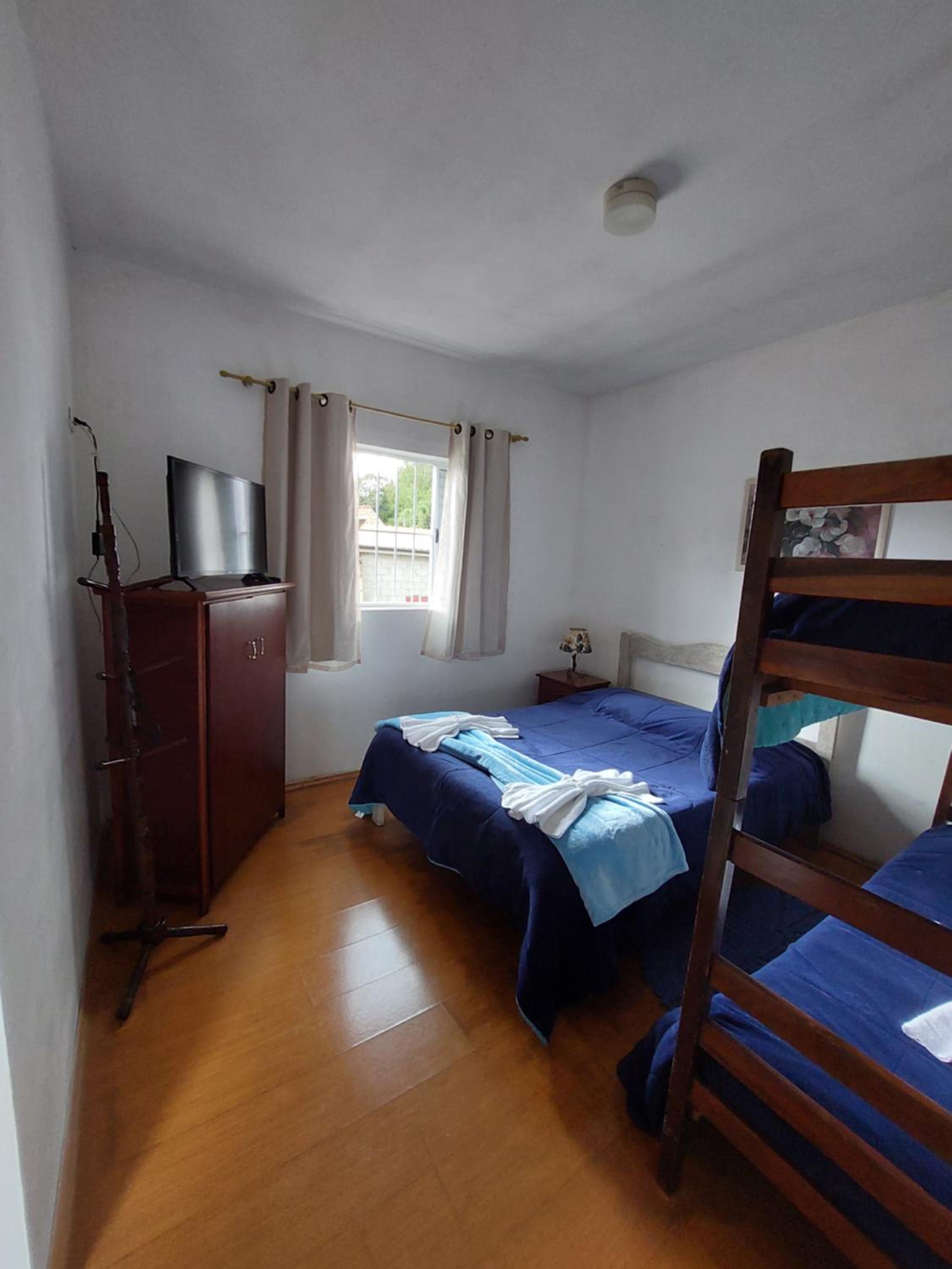 Basic Triple Room photo 1