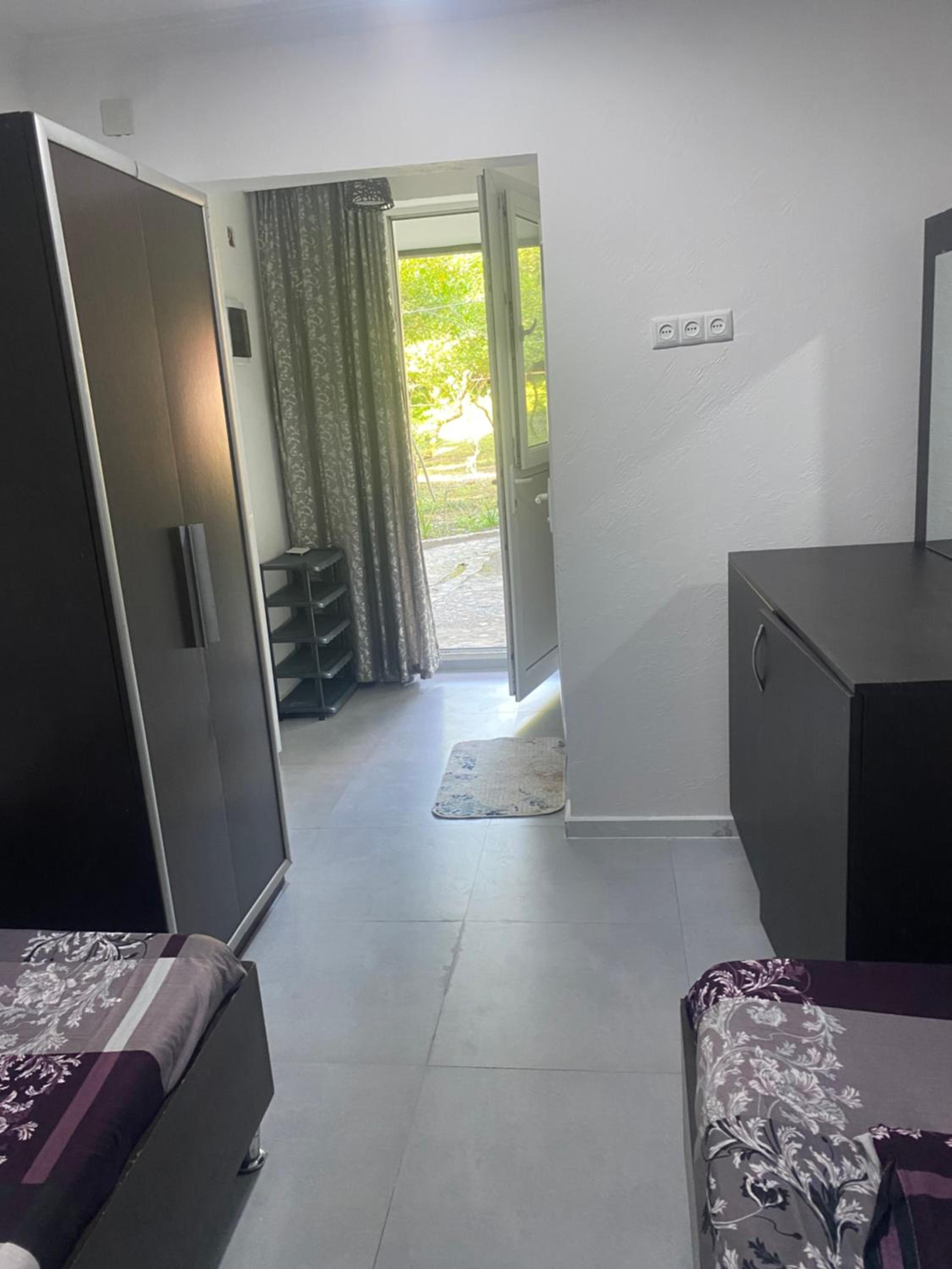 Double Room with Two Double Beds photo 2