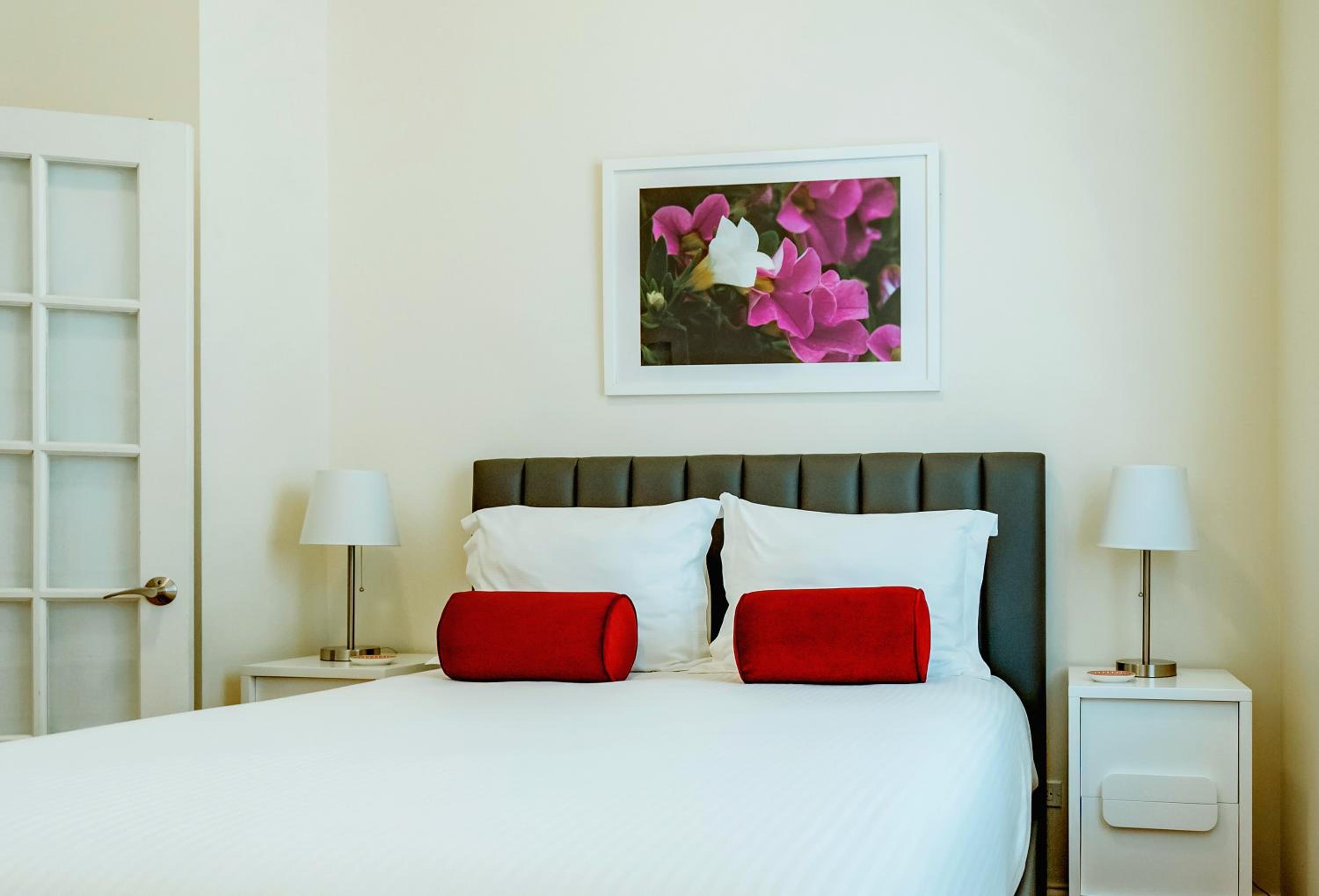 Three-Bedroom Suite photo 2