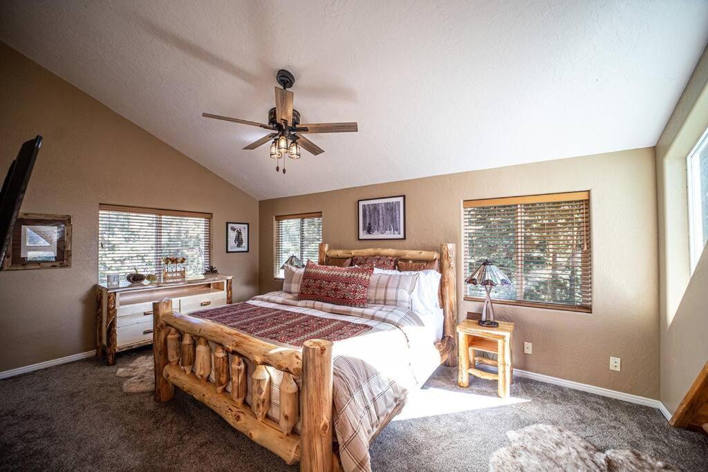Three-Bedroom House photo 1