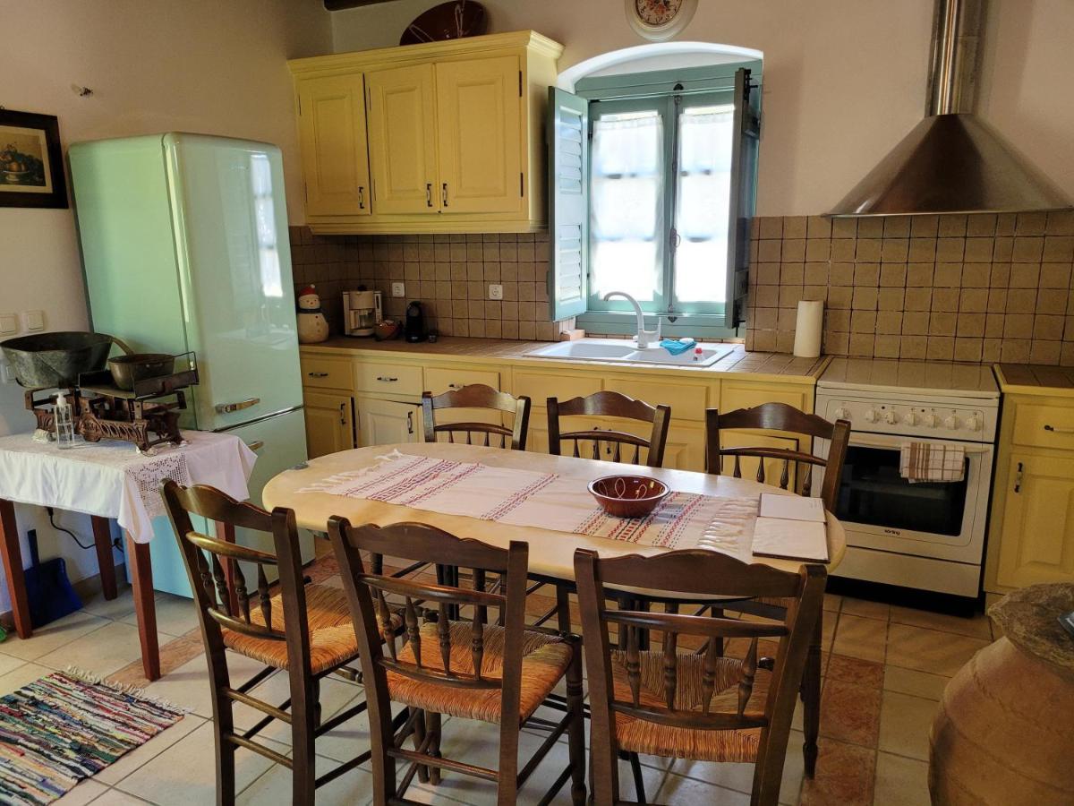 Three-Bedroom Villa photo 1