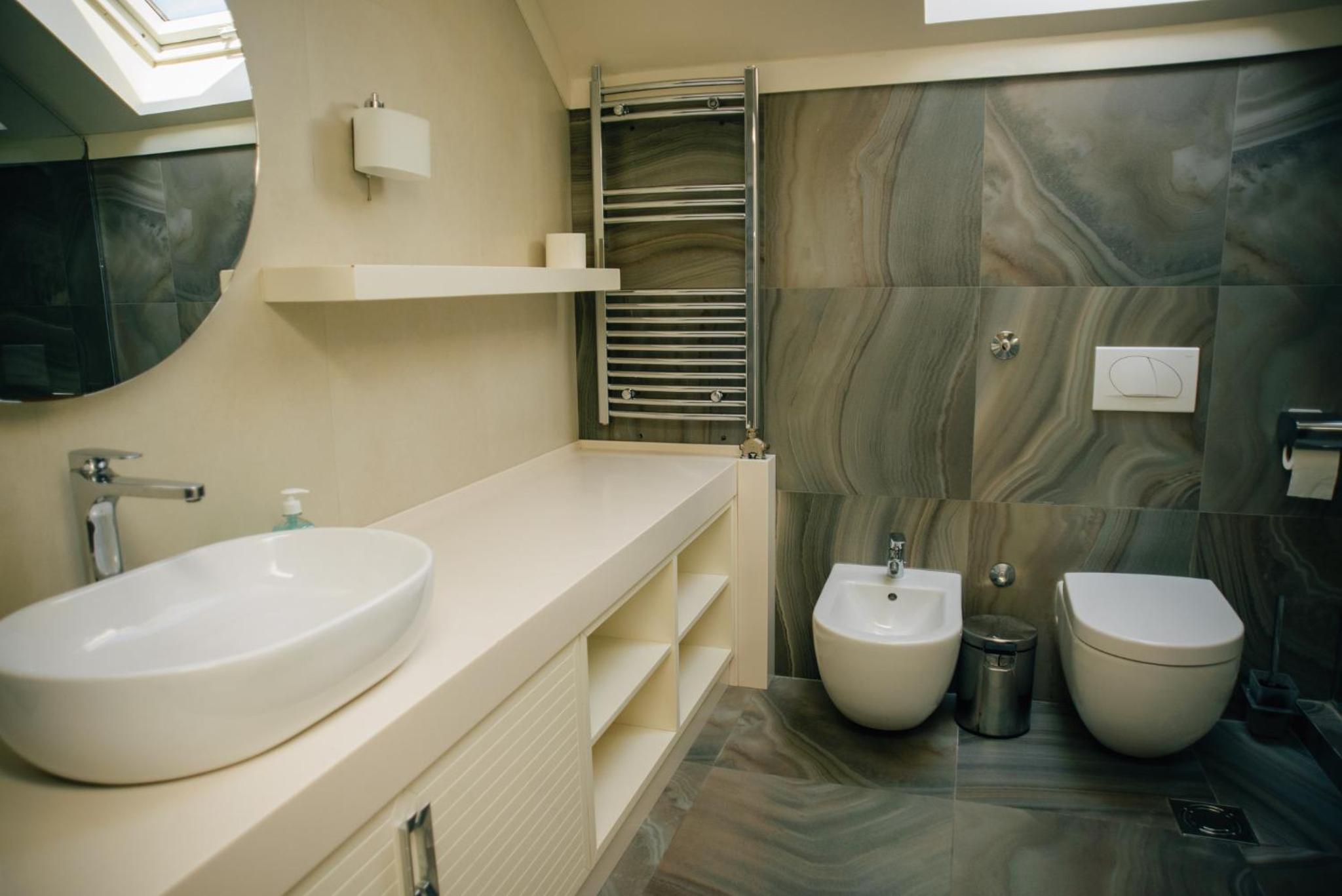 Twin Room with Private External Bathroom photo 2