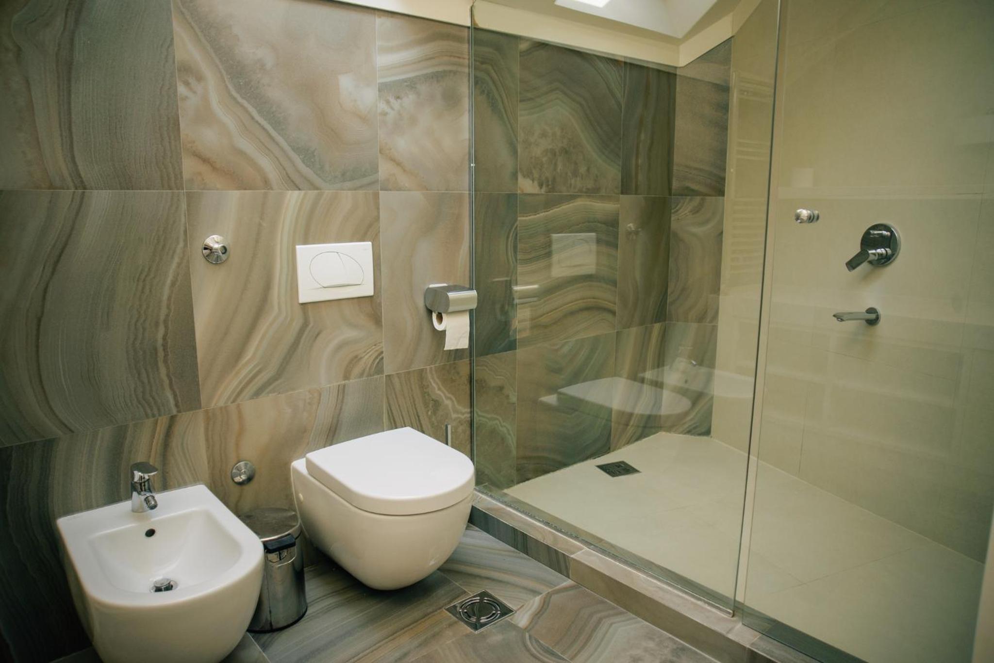 Double Room with Private Bathroom photo 3