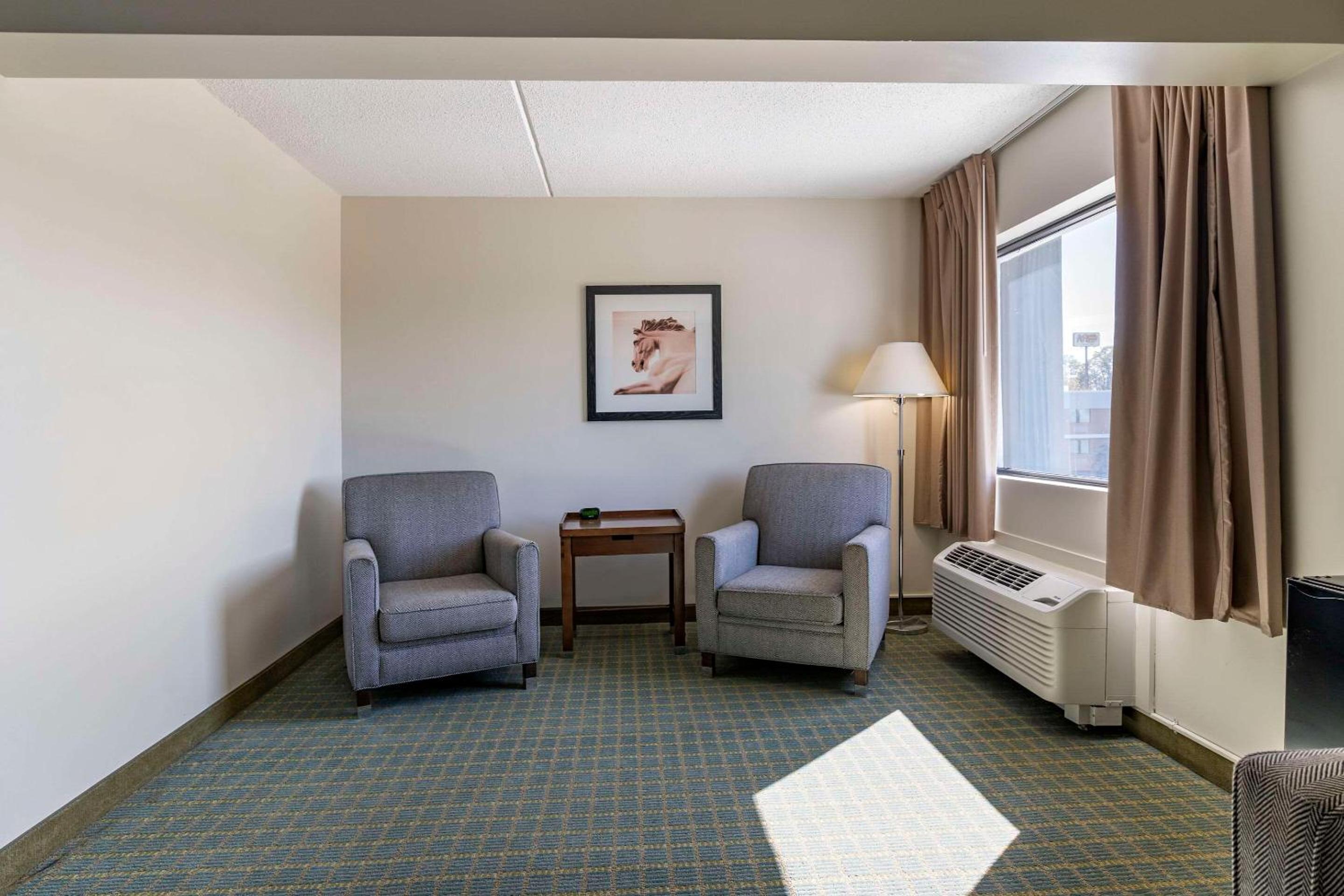 Double Room with 2 Double Beds Non Smoking, Upgrade