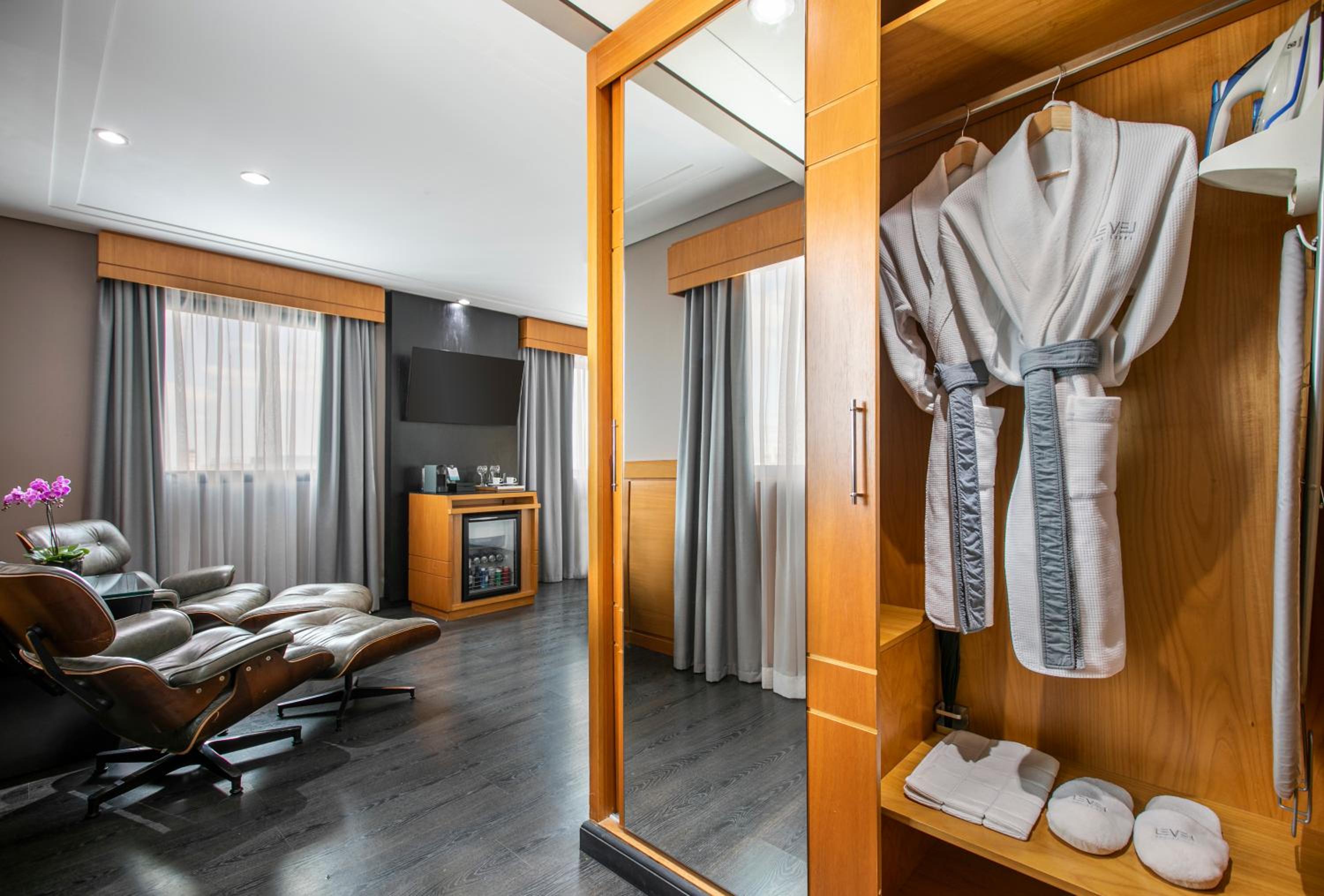 The Level Junior Executive Suite - Photo 9
