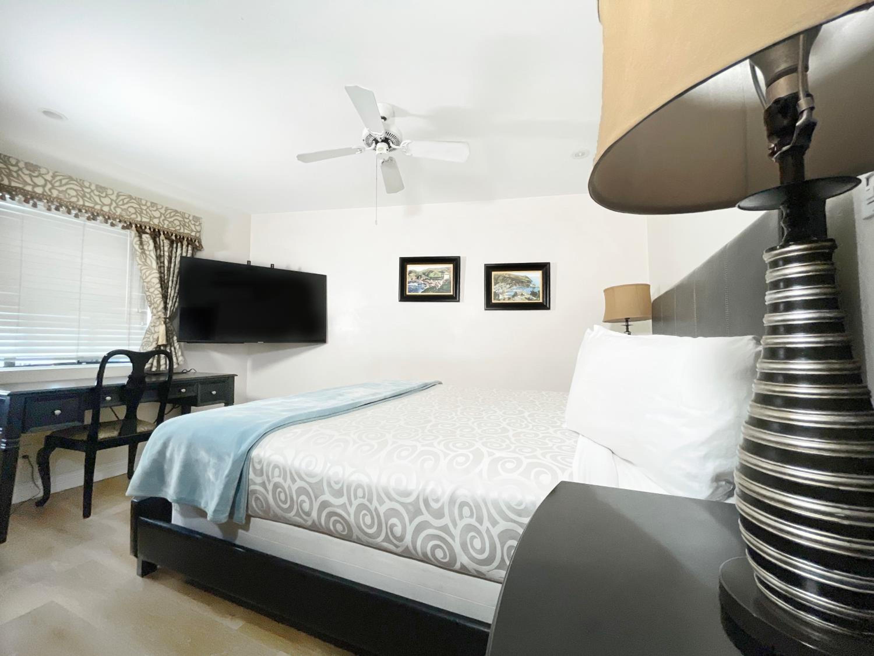 Queen Room with Garden View photo 2