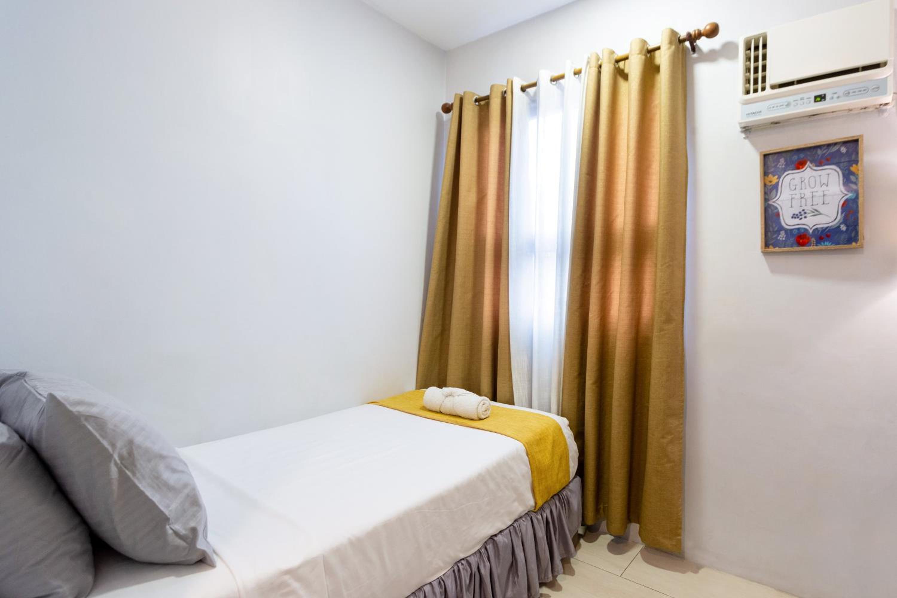 Standard Single Room