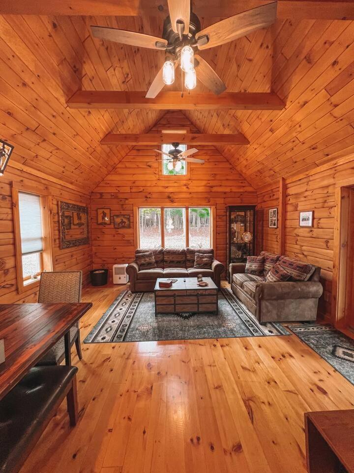 Two-Bedroom House photo 3