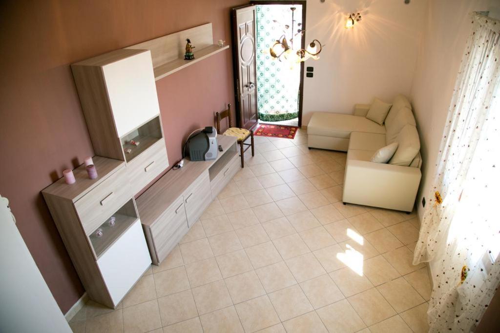 One-Bedroom House photo 2