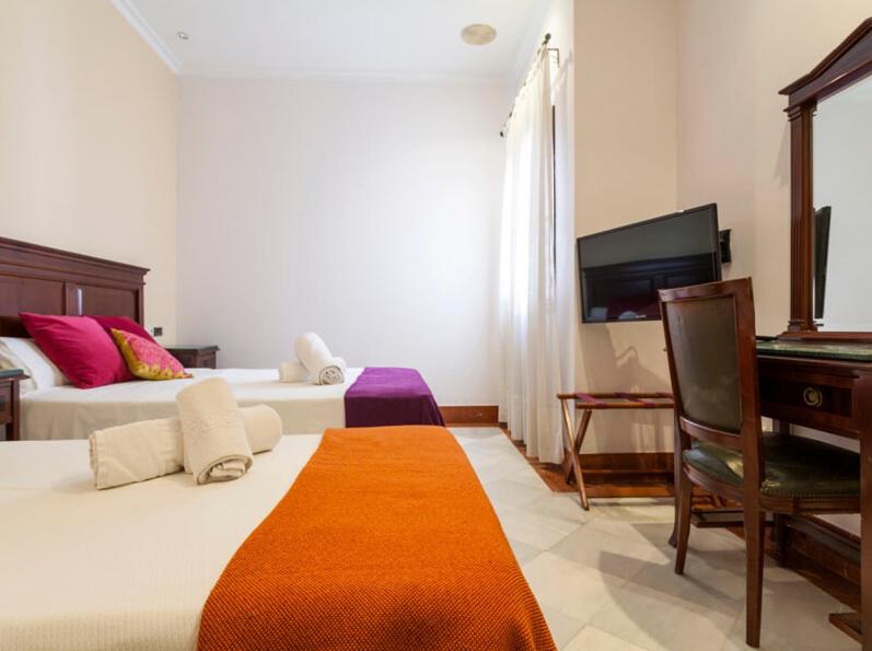 Triple Room - Photo 14