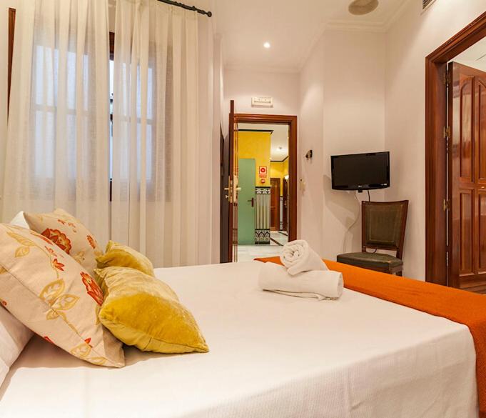Double Room - Photo 1