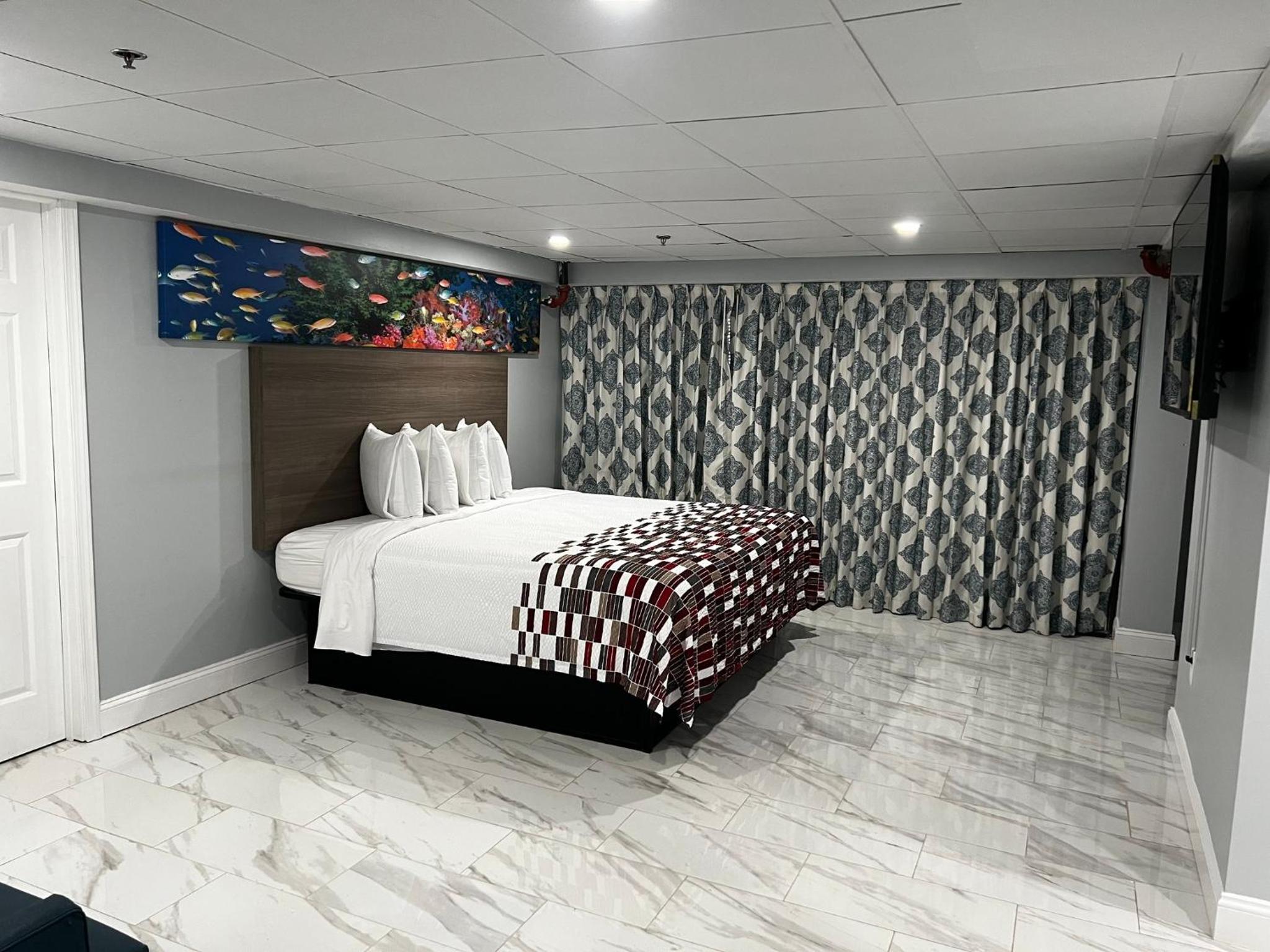 Superior King Room with Kitchen Smoke Free - Photo 1