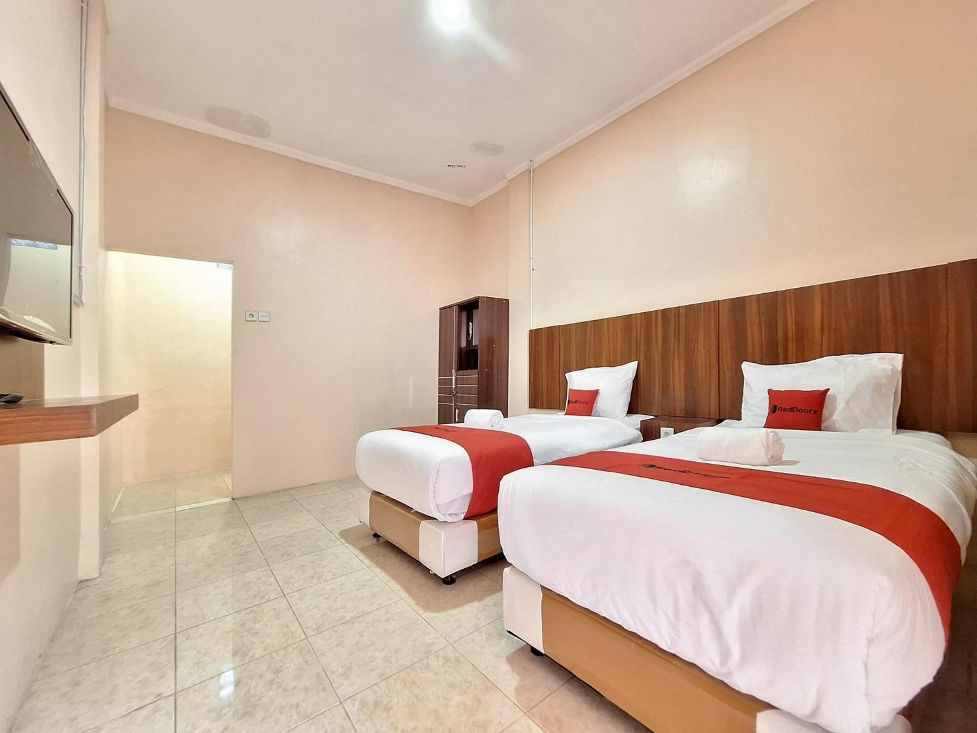 Twin Room - Photo 1