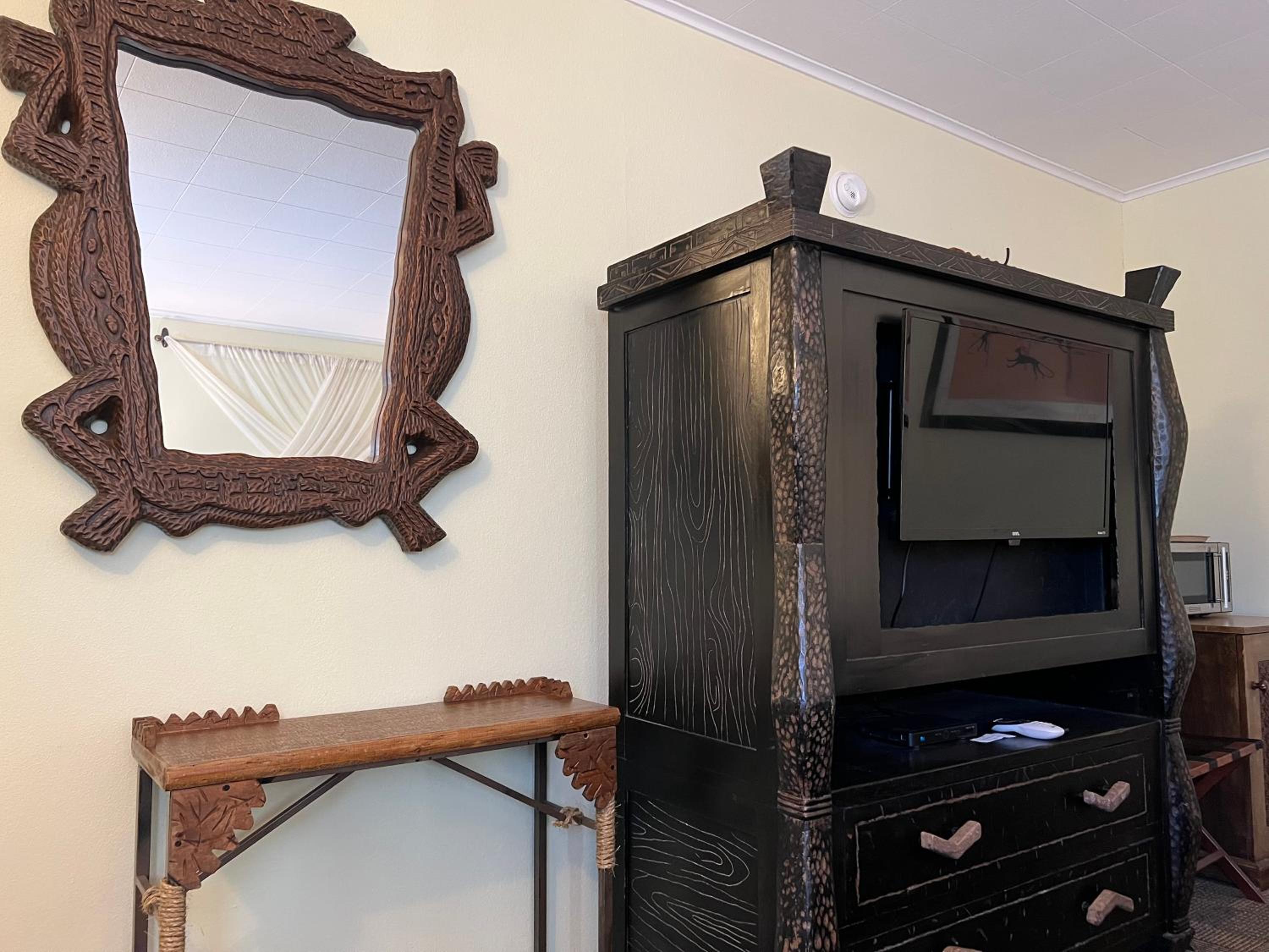 Deluxe King Suite - Photo 4