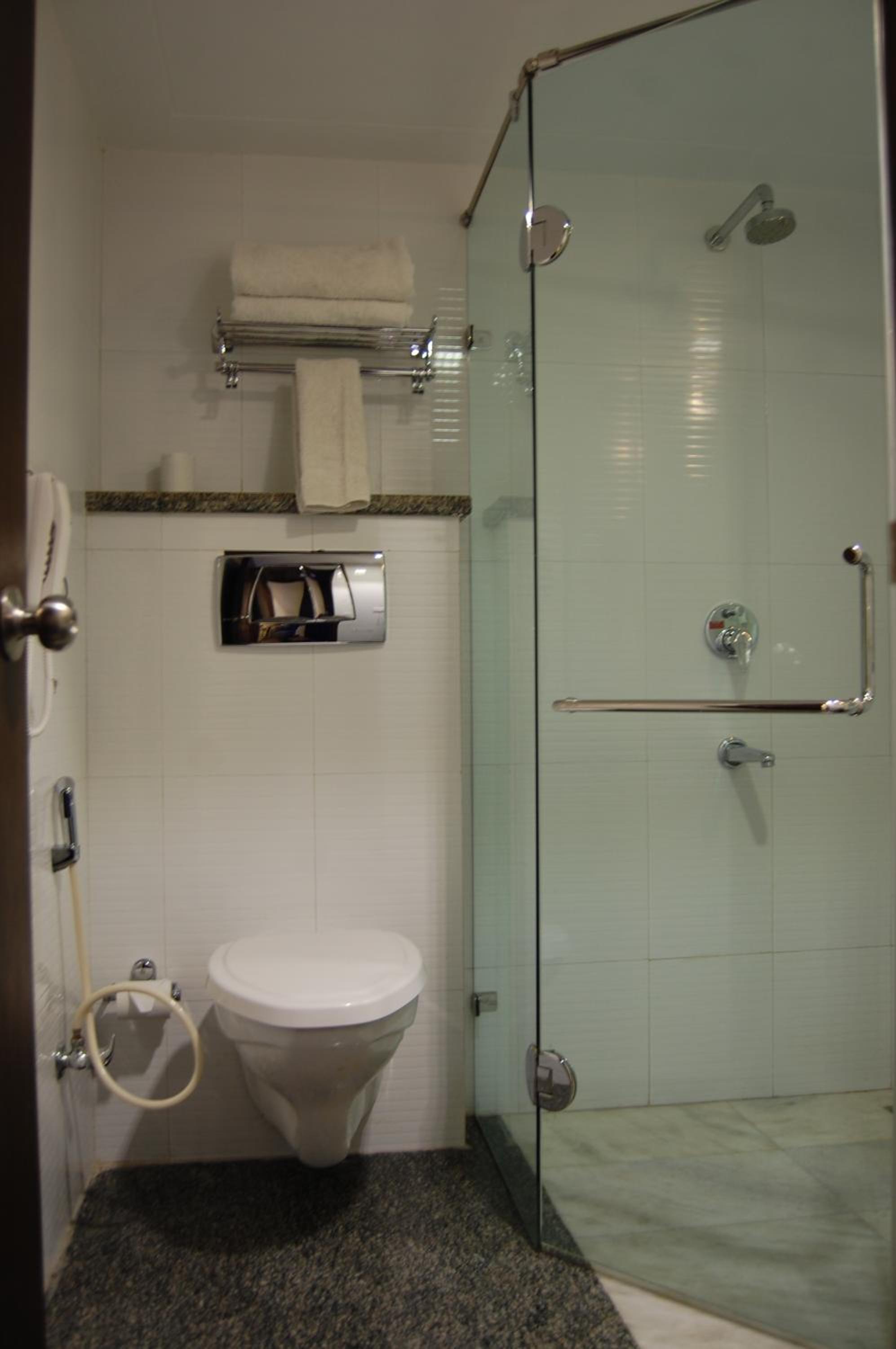 Deluxe Double Room with 10% discount on food & beverages - Photo 4