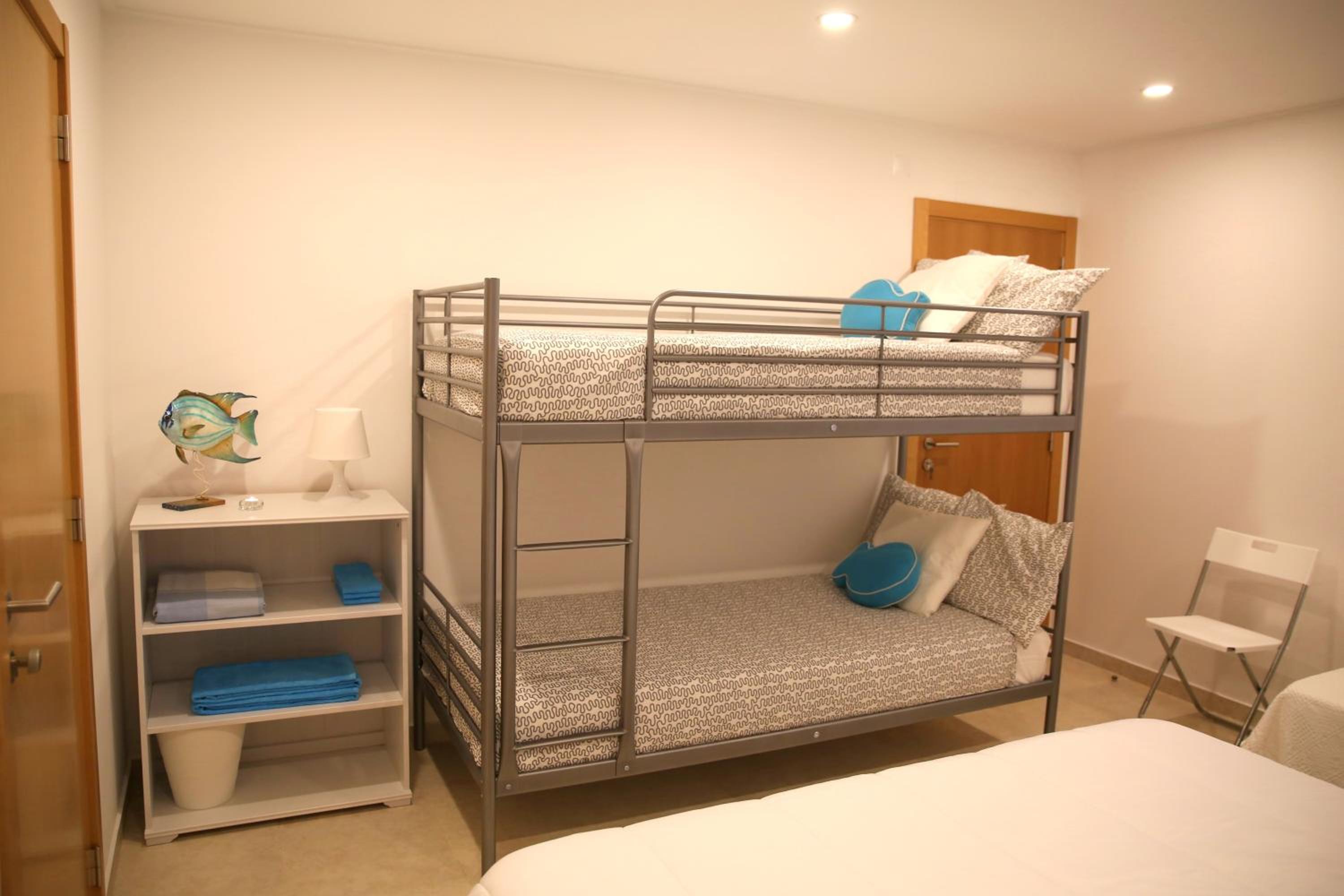 Family Room (5 Adults) photo 2