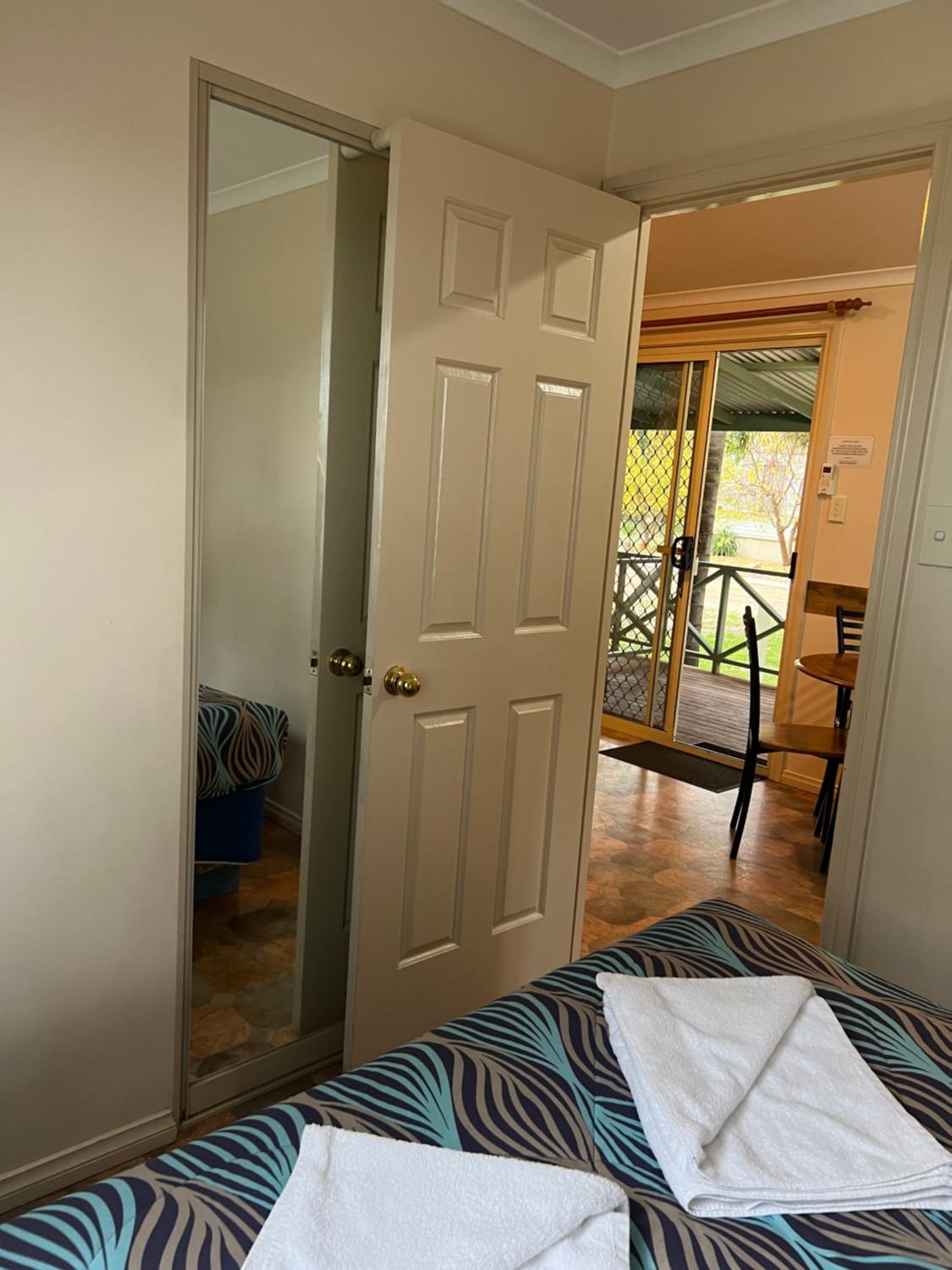 Queen Room with Balcony photo 1