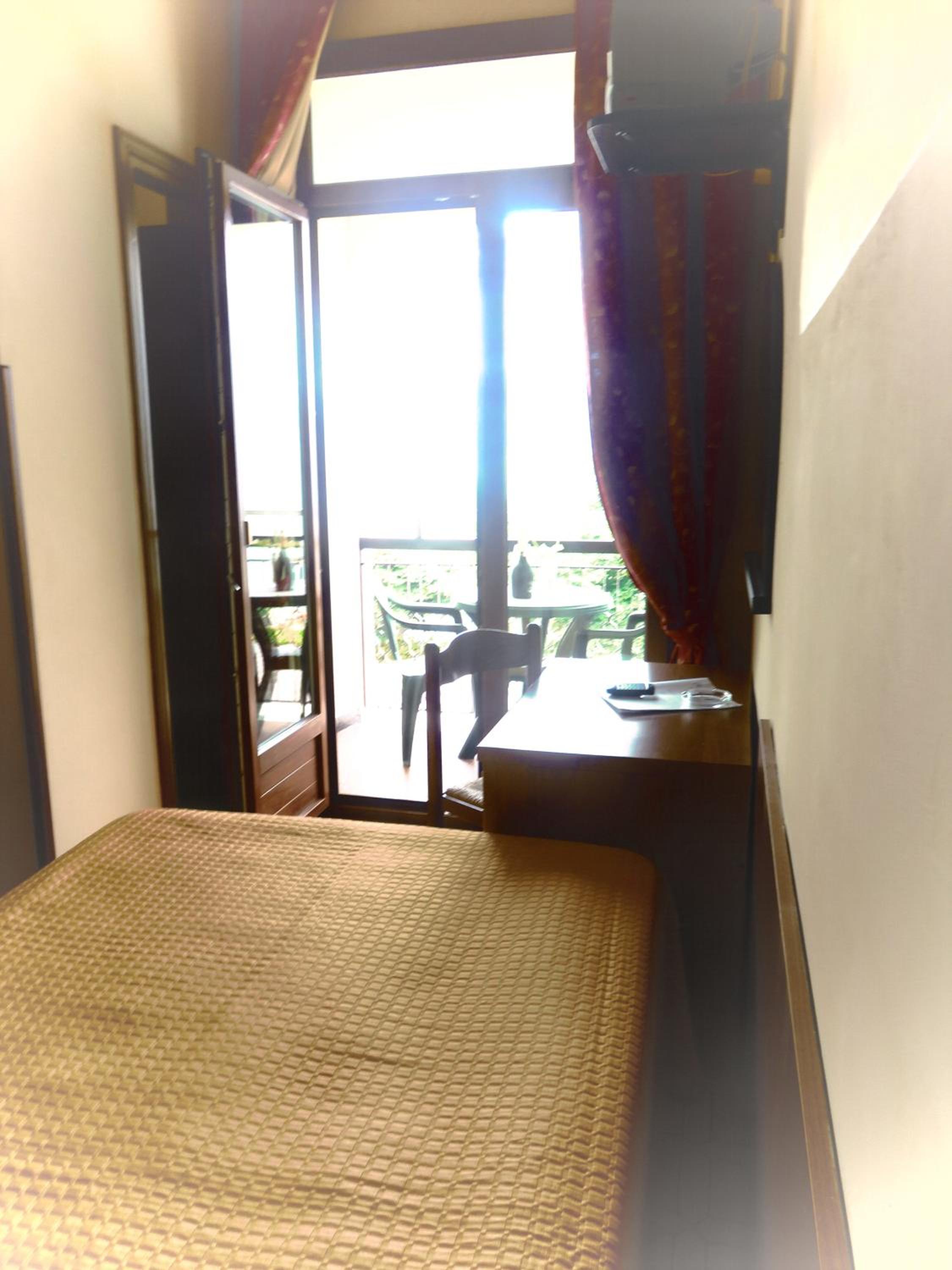 Single Room with Lake View and Balcony photo 3