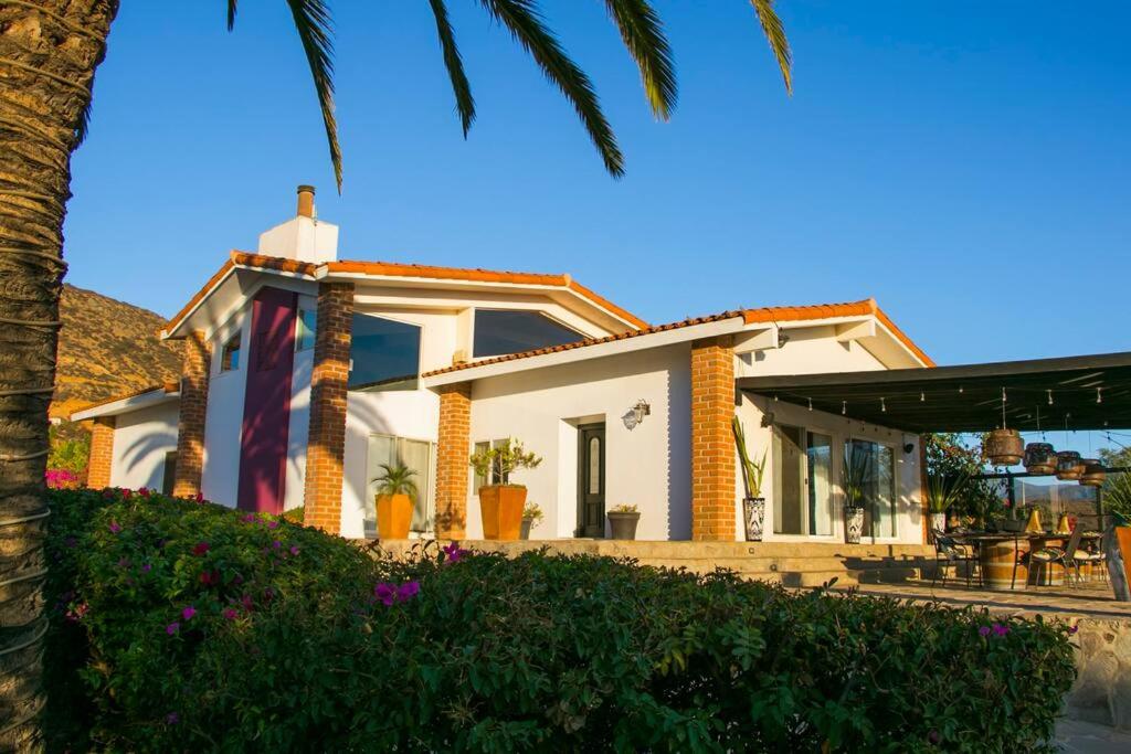 Villa photo 3