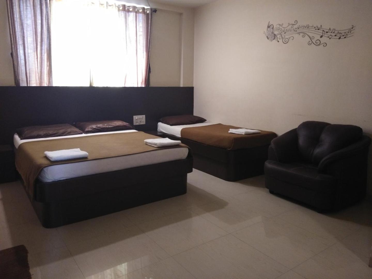 Deluxe Triple Room photo 2