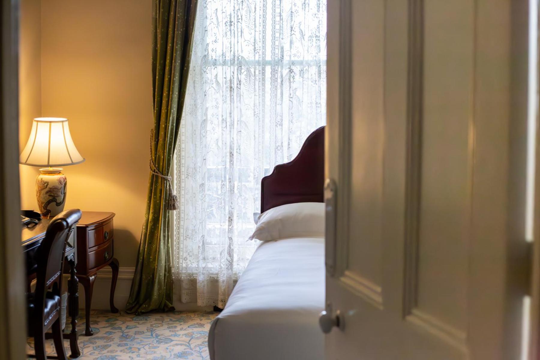 Victorian Suite - Photo 5