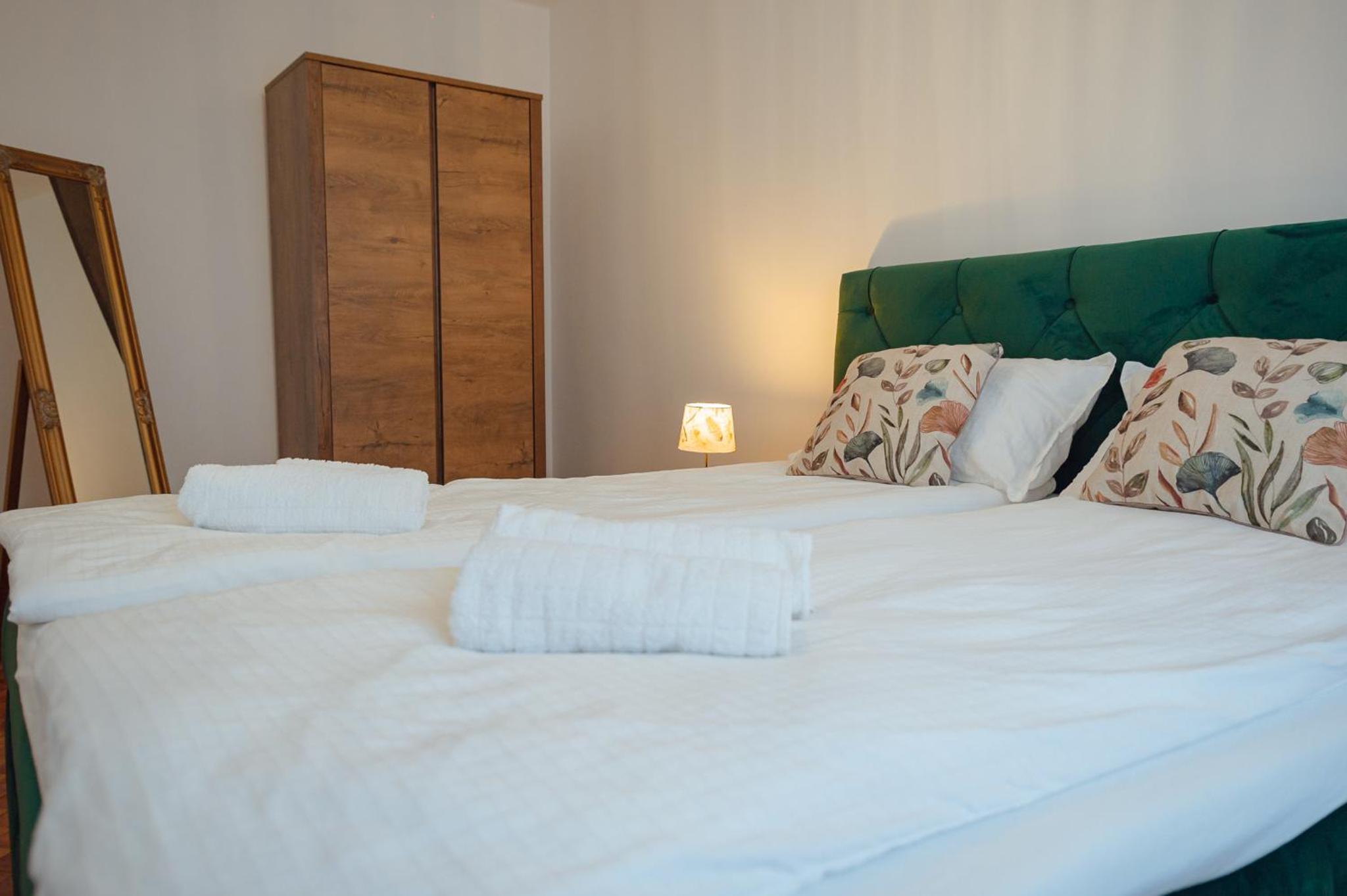 One-Bedroom Apartment - Photo 41
