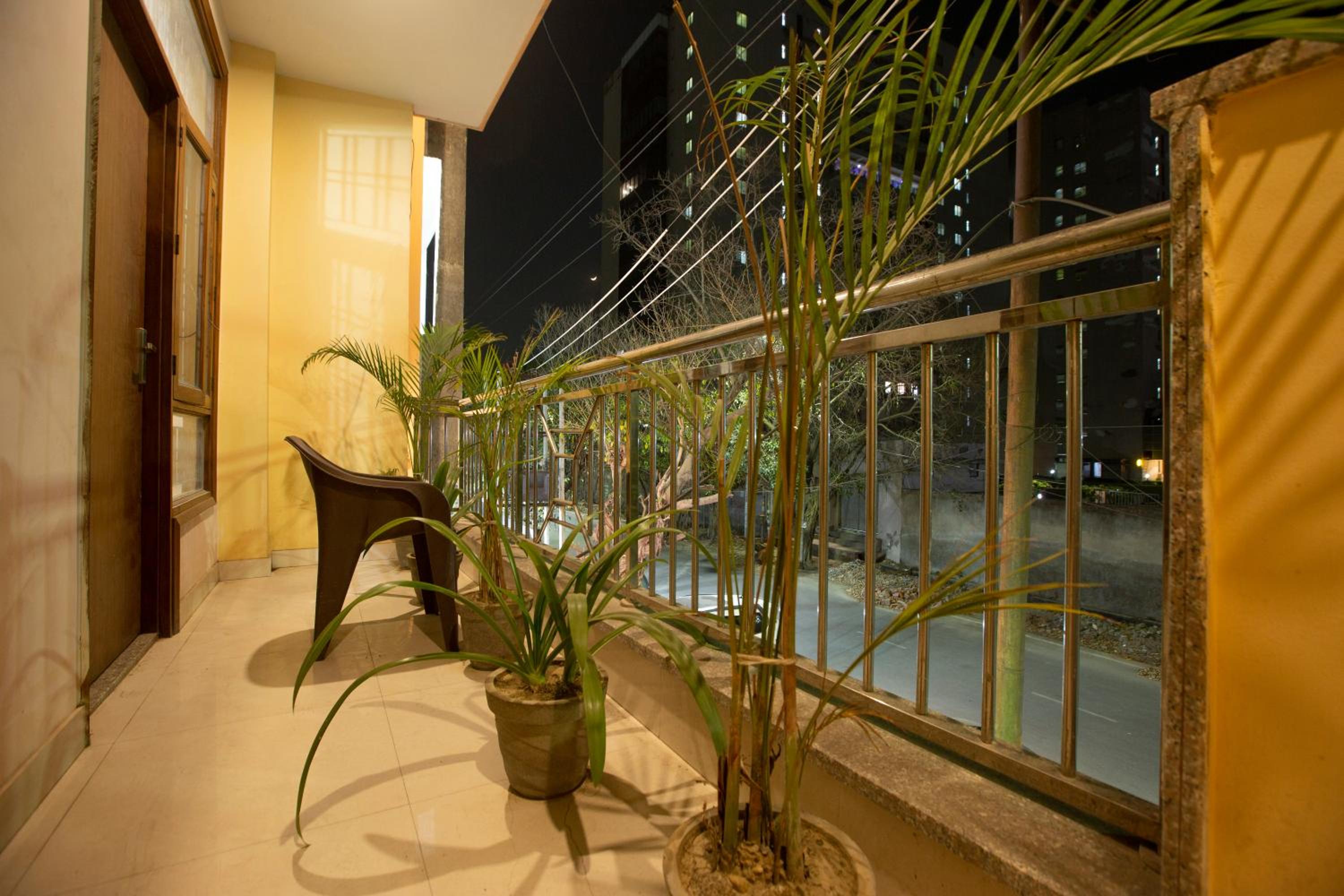 Deluxe Room - Photo 8