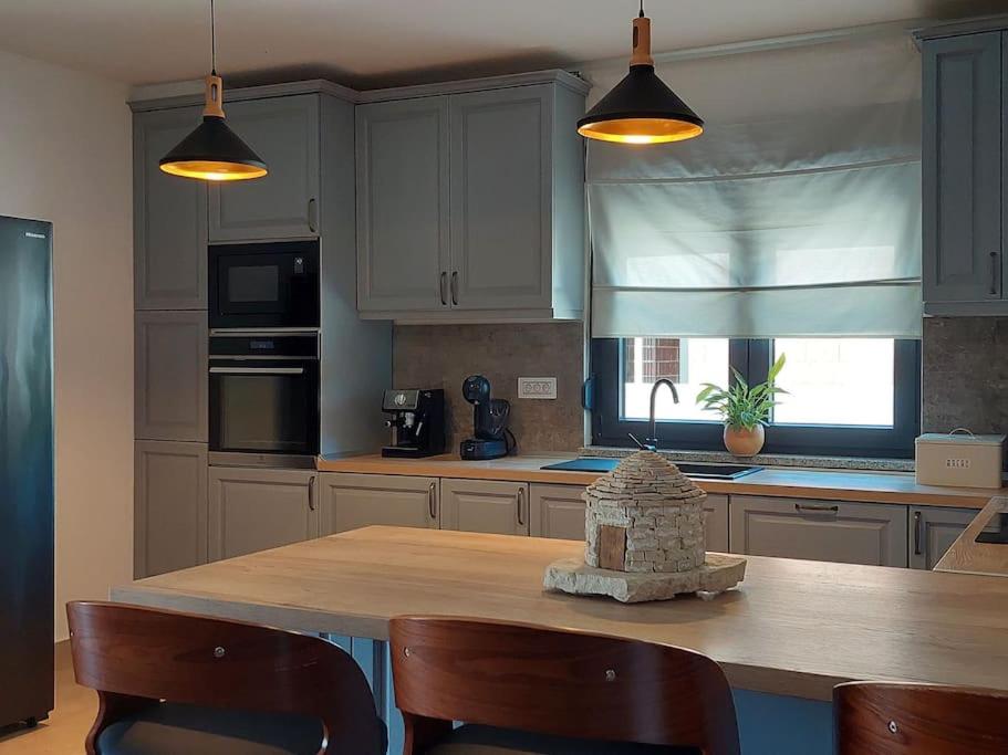 Villa photo 3