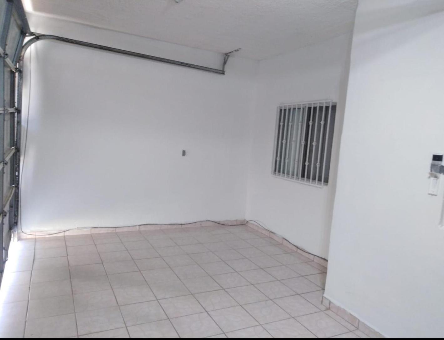 Three-Bedroom House - Photo 2