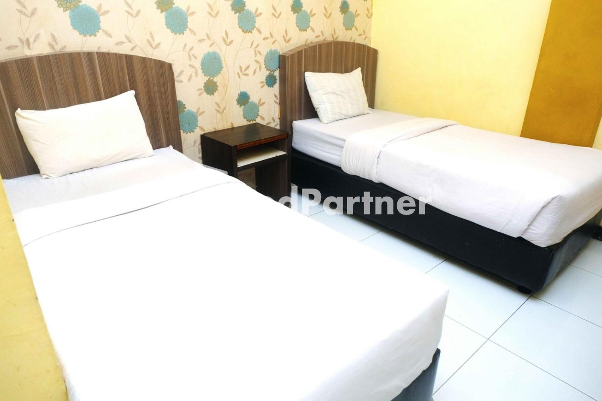 Twin Room - Photo 1