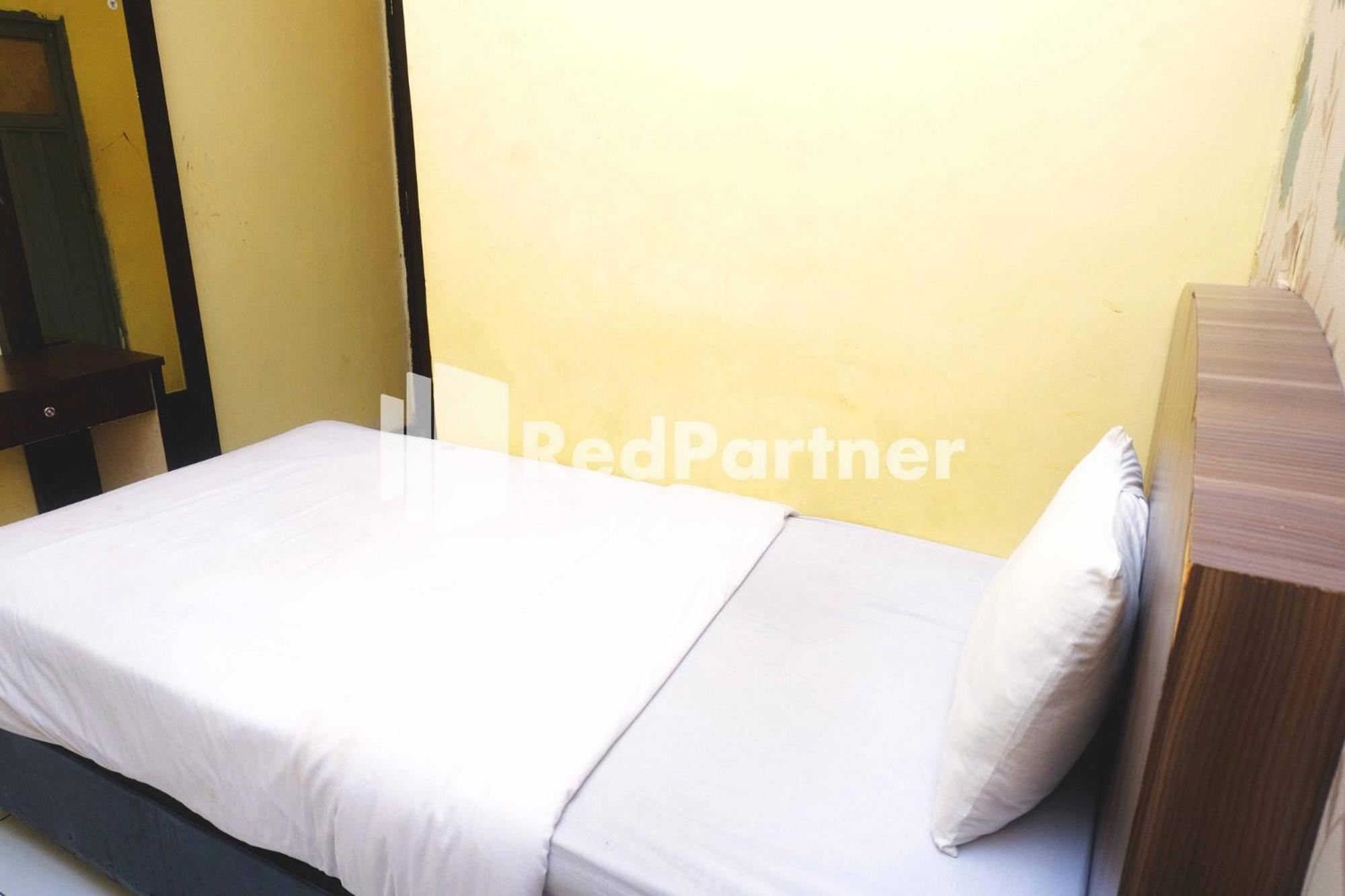 Twin Room - Photo 3
