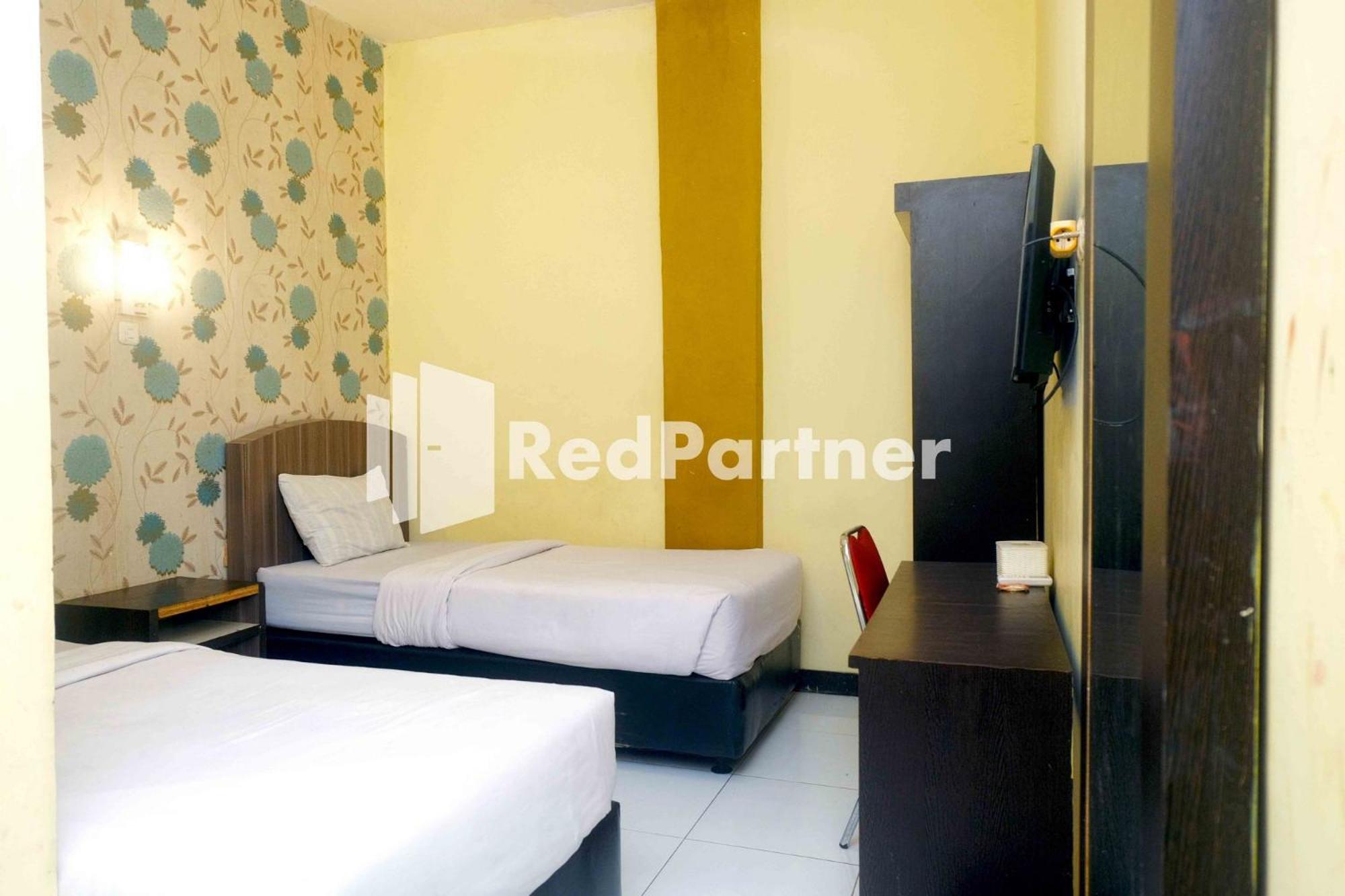Twin Room - Photo 9