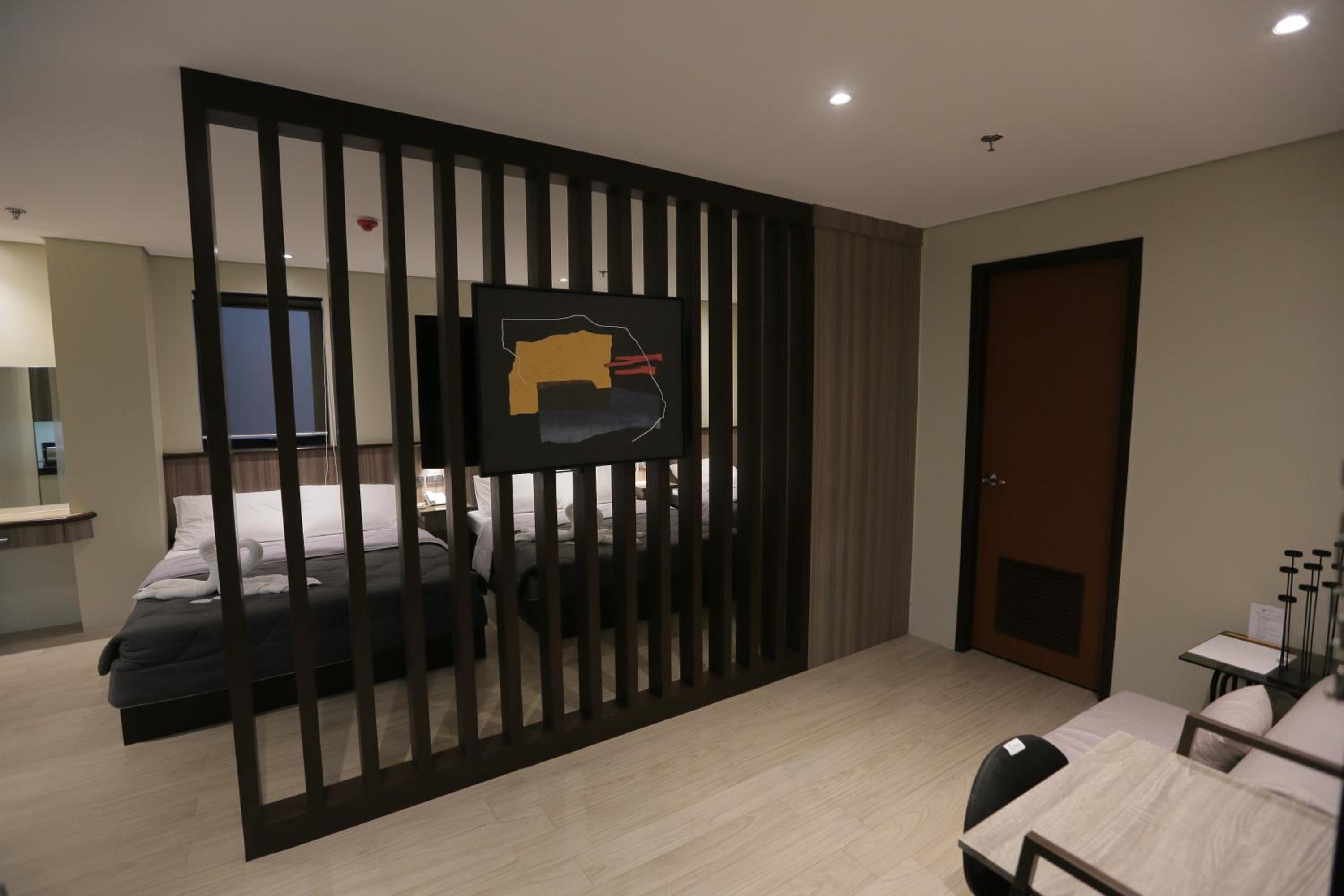 Family Room photo 2