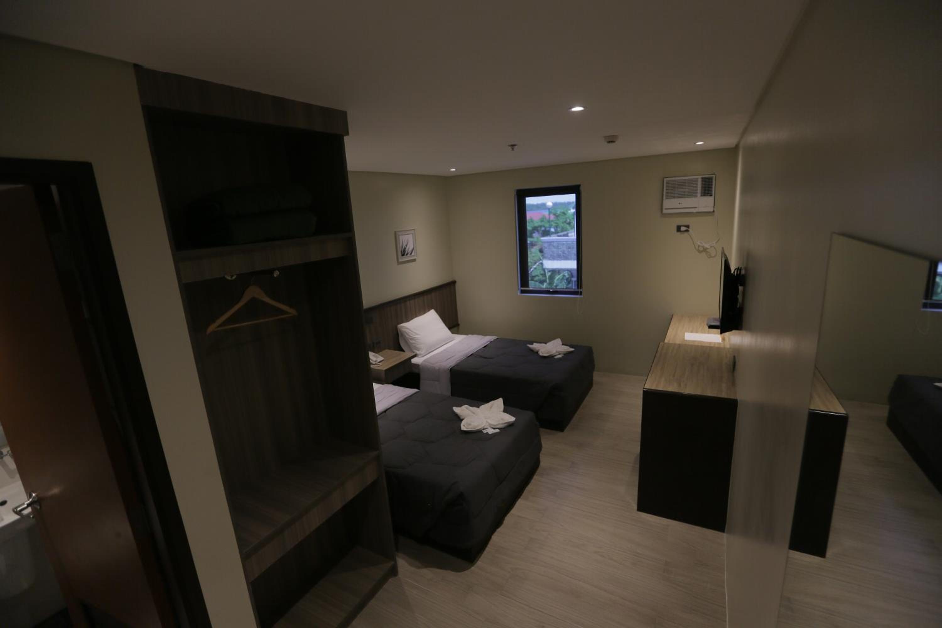 Large Twin Room